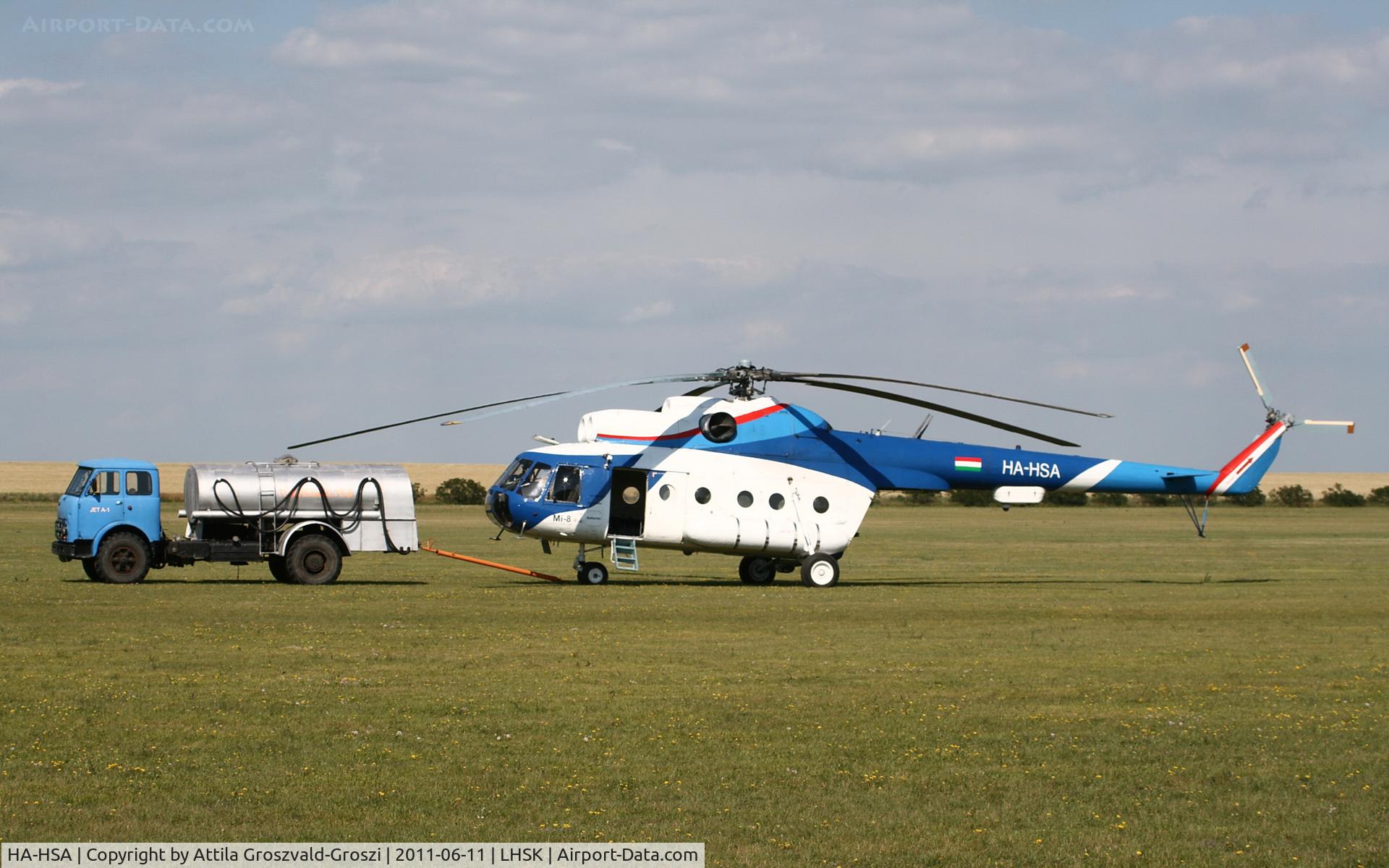 HA-HSA, 1980 Mil Mi-8T C/N 7970, Siofok-Kiliti Airport - Mi-8 Boogie, Sky diving Dropzone