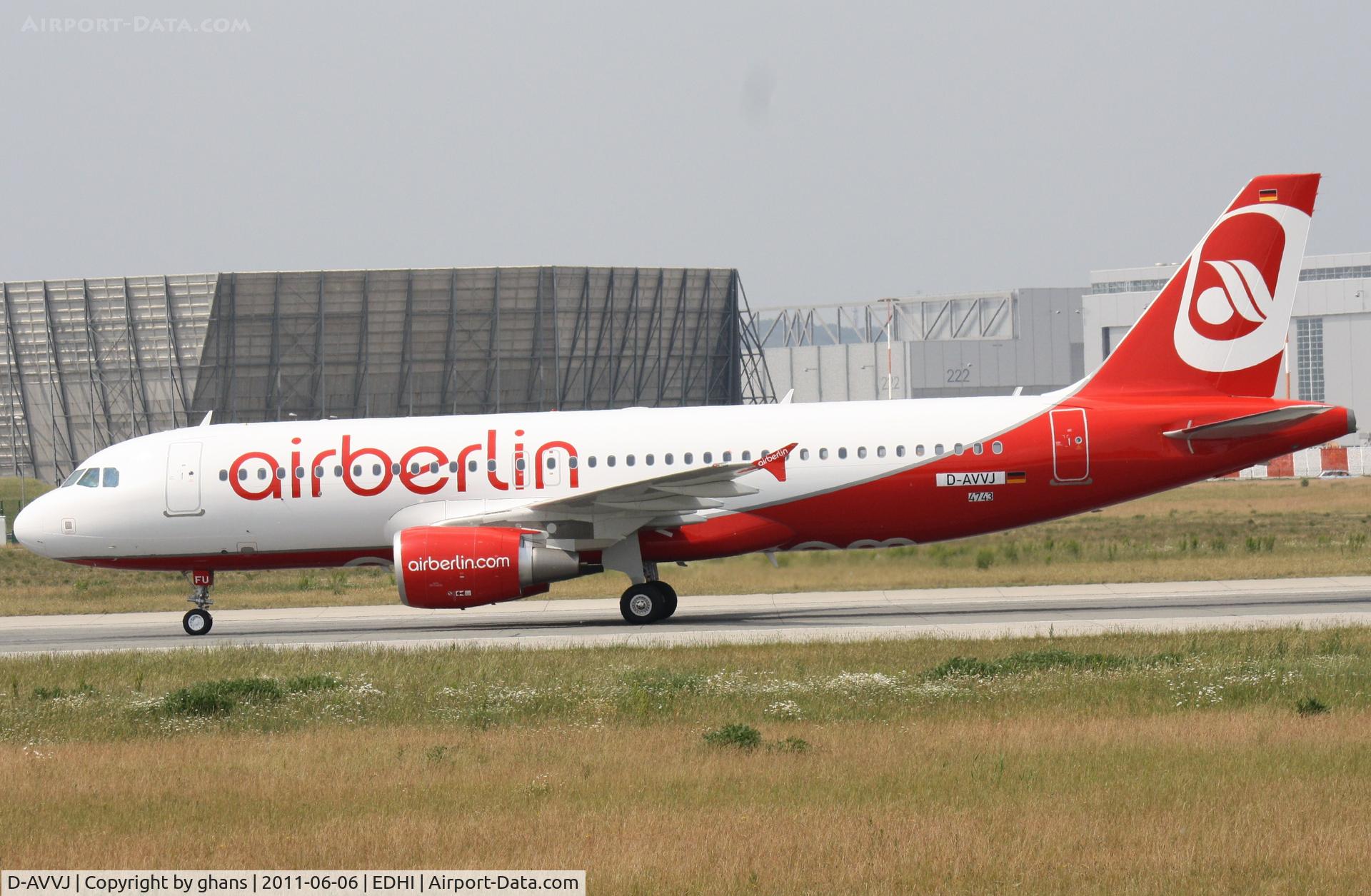 D-AVVJ, 2011 Airbus A320-214 C/N 4743, to become D-ABFU
