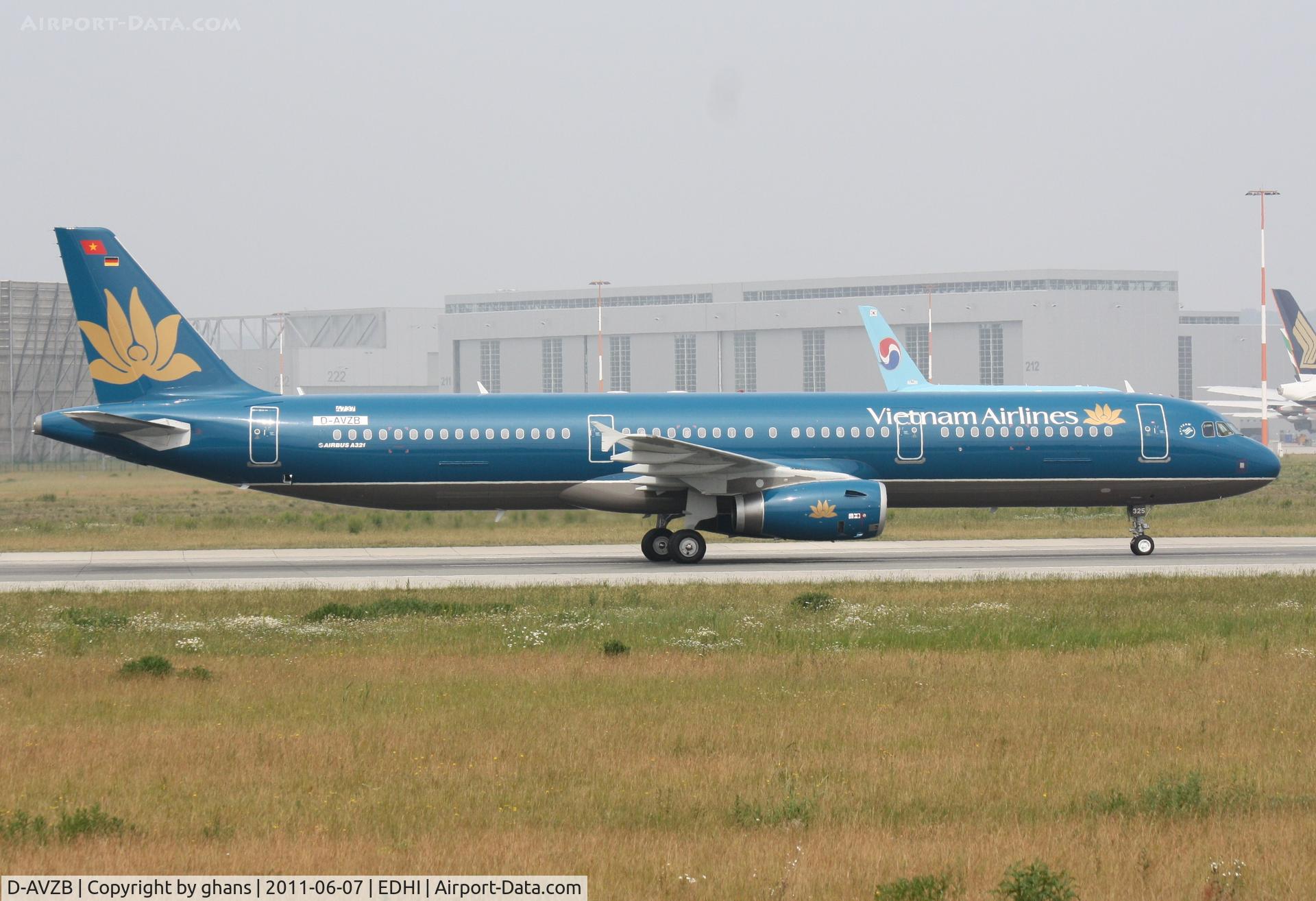 D-AVZB, 2011 Airbus A321-231 C/N 4737, to become VN-A325