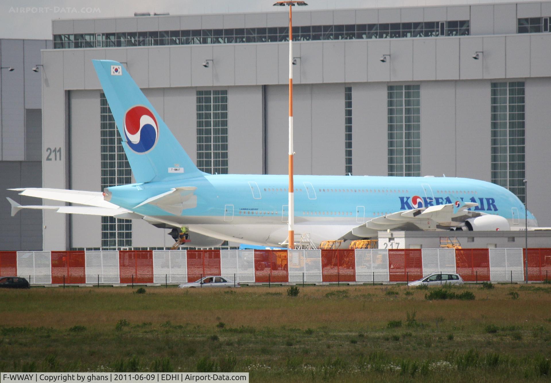 F-WWAY, 2010 Airbus A380-861 C/N 059, to become HL7613