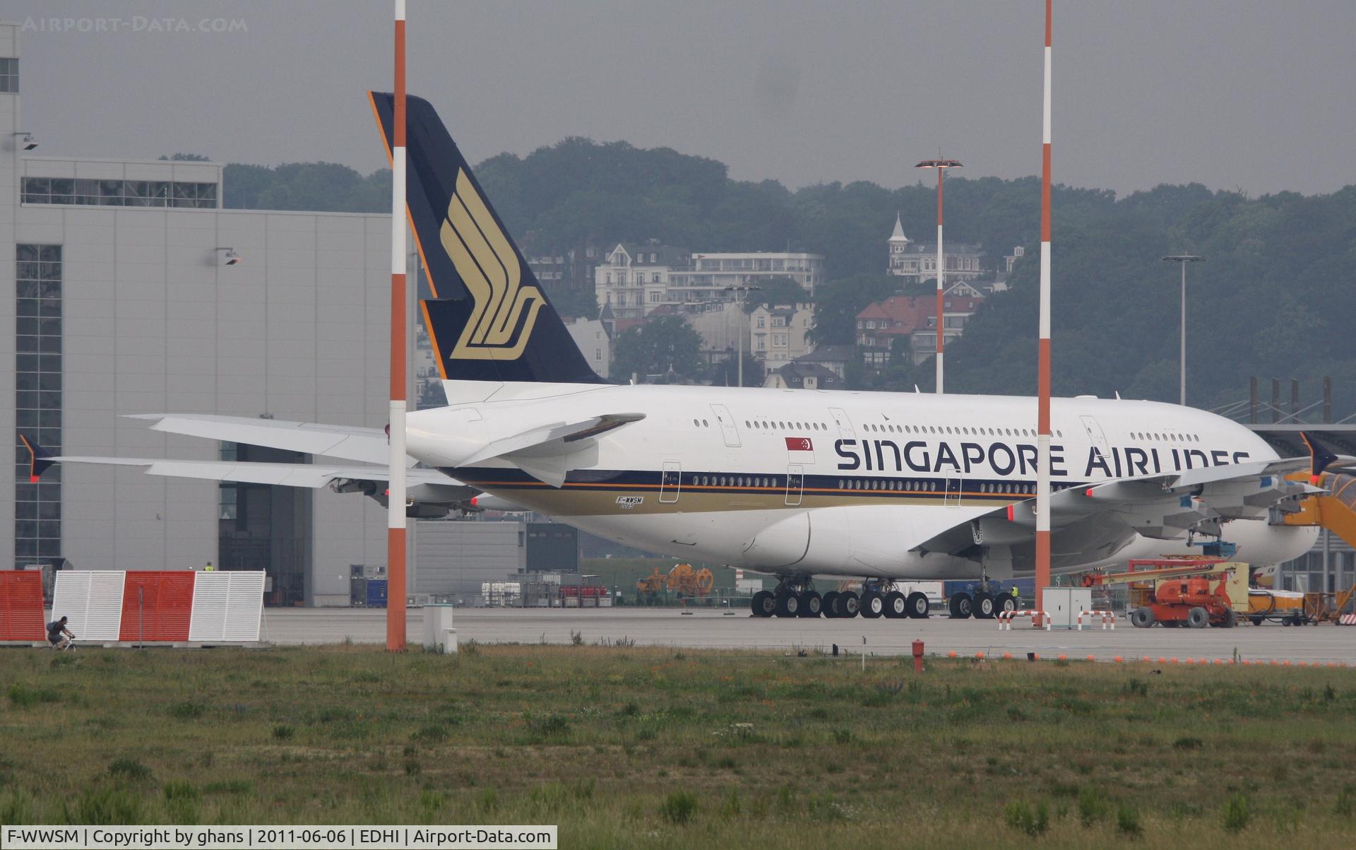 F-WWSM, 2010 Airbus A380-841 C/N 065, to become 9V-SKM