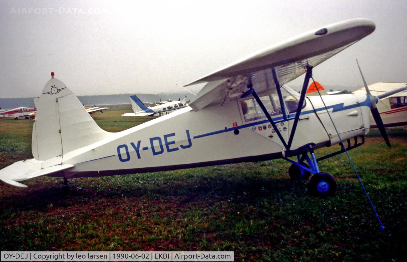 OY-DEJ, 1946 SAI KZ III U-2 C/N 54, Billund 2.6.90 25 th anniversary