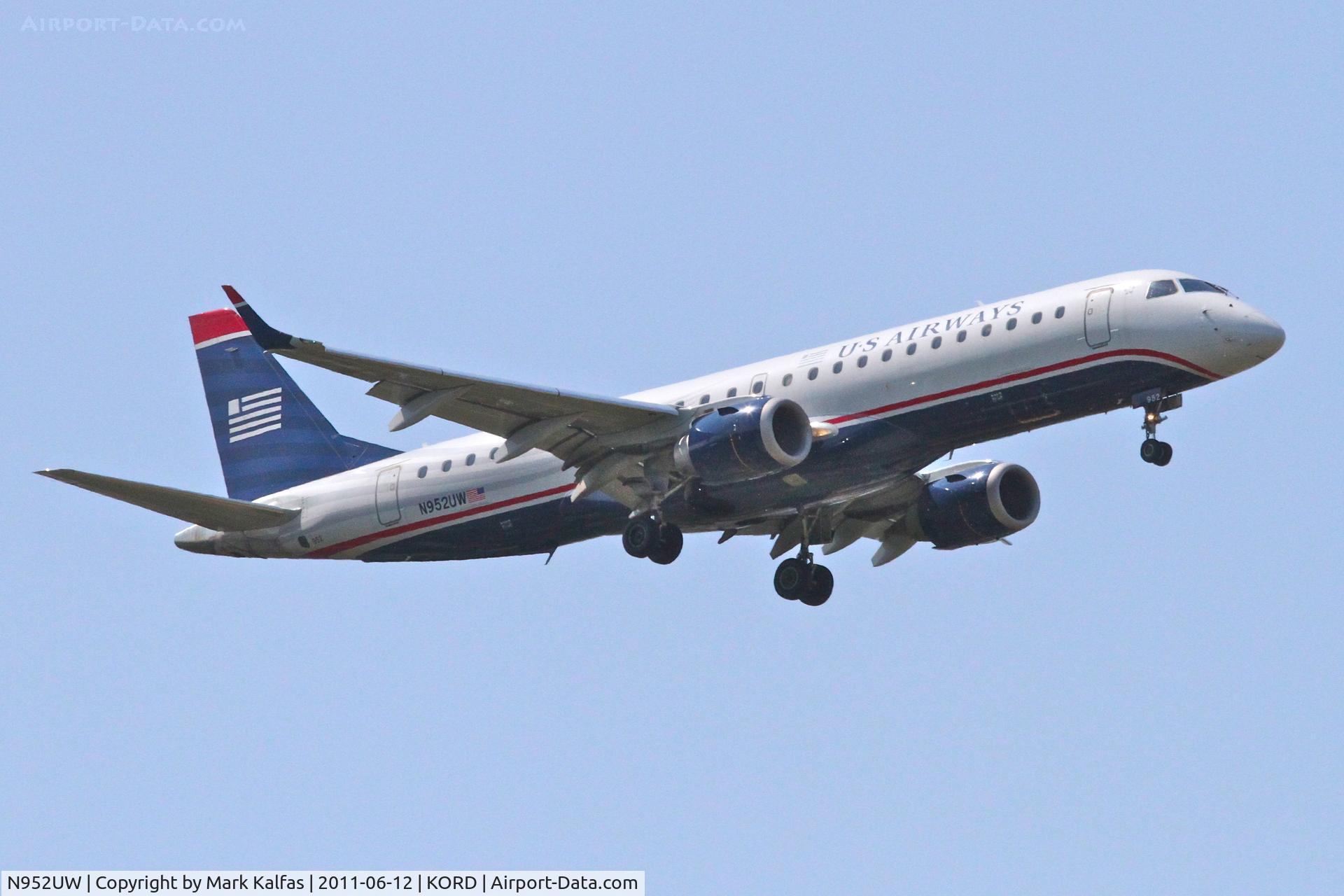 N952UW, 2007 Embraer ERJ-190-100 IGW 190AR C/N 19000119, USAirways Embraer ERJ 190-100, AWE1994 arriving from KPHL, RWY 10 approach KORD.