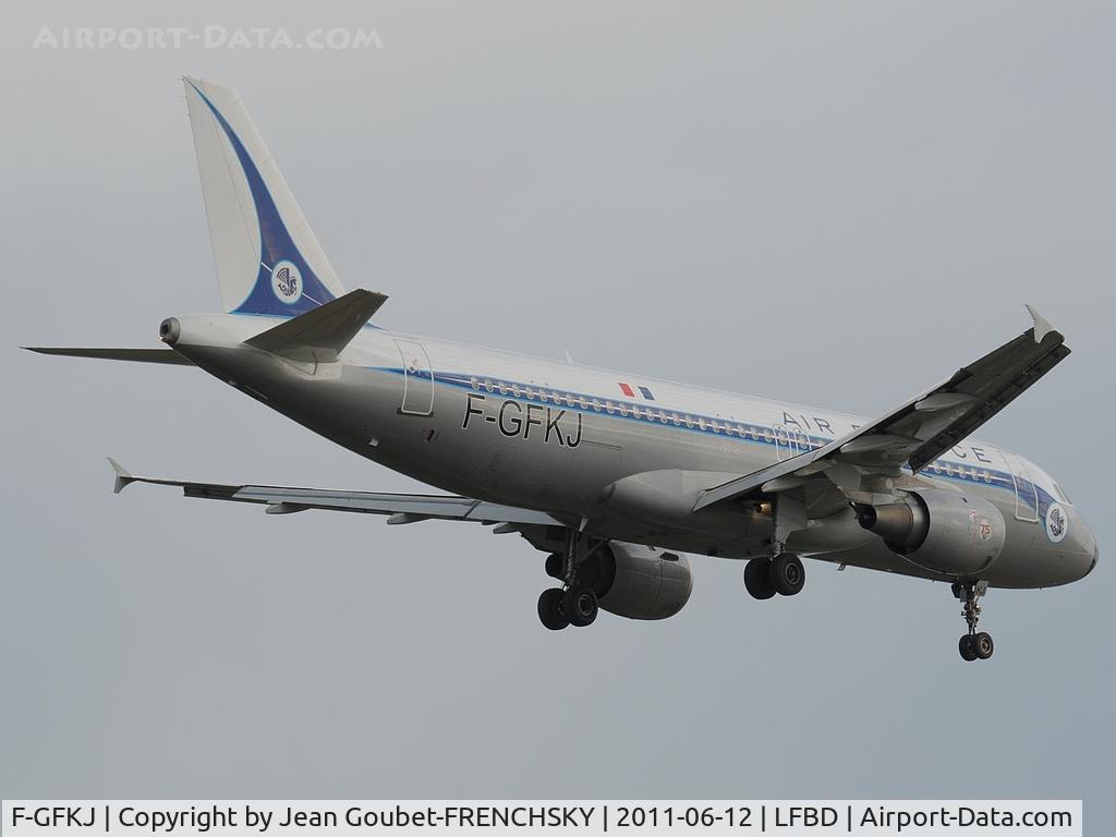 F-GFKJ, 1989 Airbus A320-211 C/N 0063, 