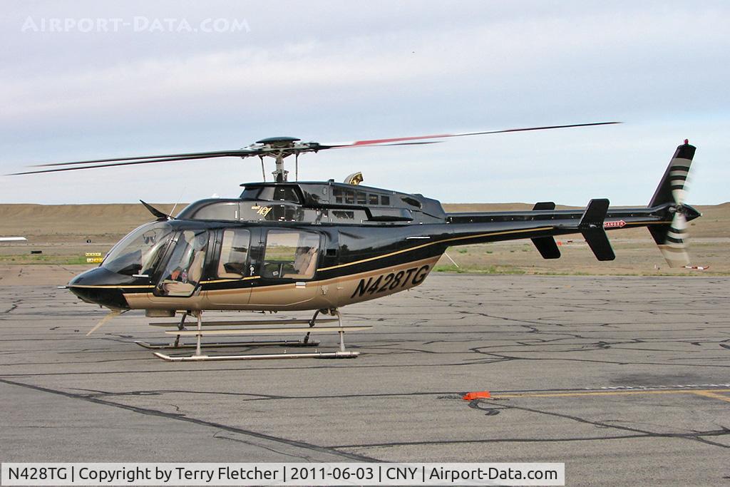 N428TG, Bell 407 C/N 53884, Bell Helicopter Textron Canada 407, c/n: 53884 refuels at Moab