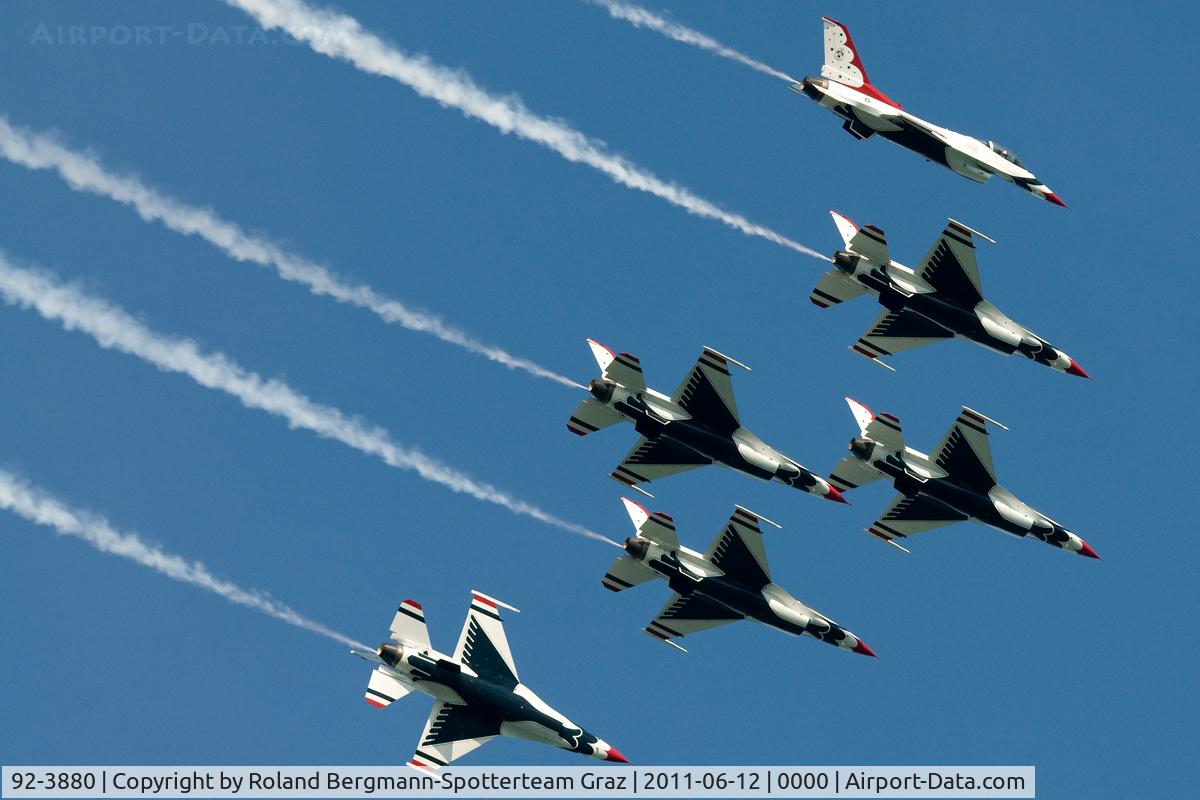 92-3880, 1992 General Dynamics F-16CJ Fighting Falcon C/N CC-122, 1992 General Dynamics F-16CJ Fighting Falcon, c/n: CC-122