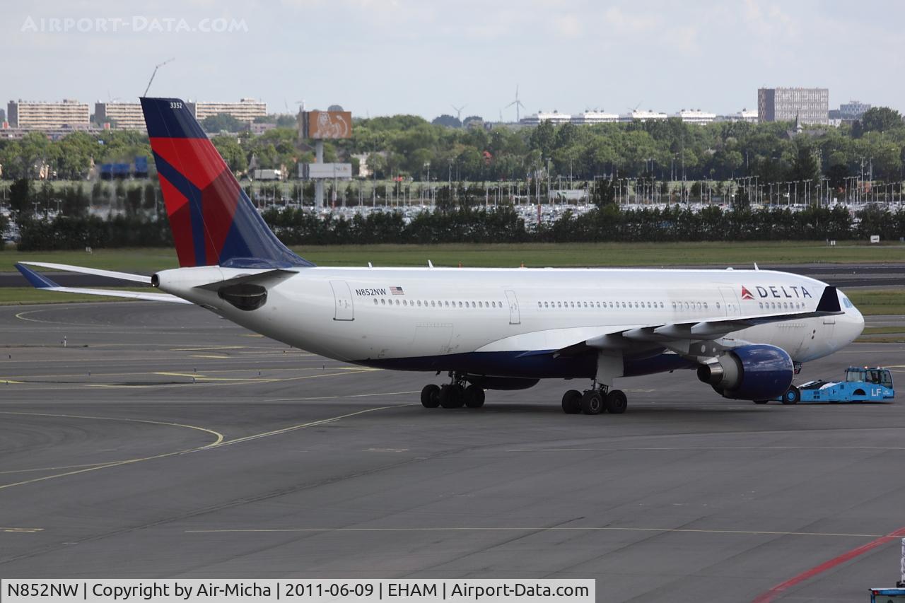 N852NW, 2004 Airbus A330-223 C/N 0614, Delta Air Lines