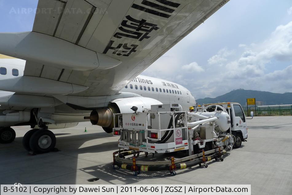 B-5102, 2005 Boeing 737-97L C/N 33644, 737-900