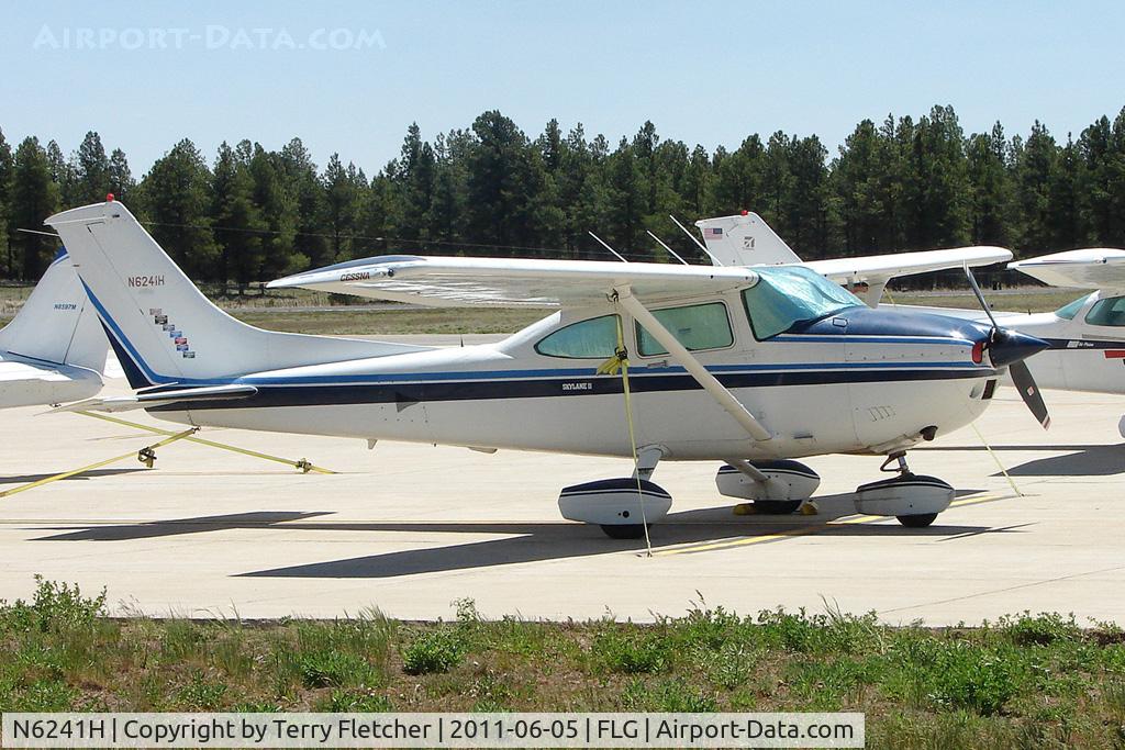 N6241H, 1981 Cessna 182R Skylane C/N 18267877, 1981 Cessna 182R, c/n: 18267877 at Flagstaff AZ