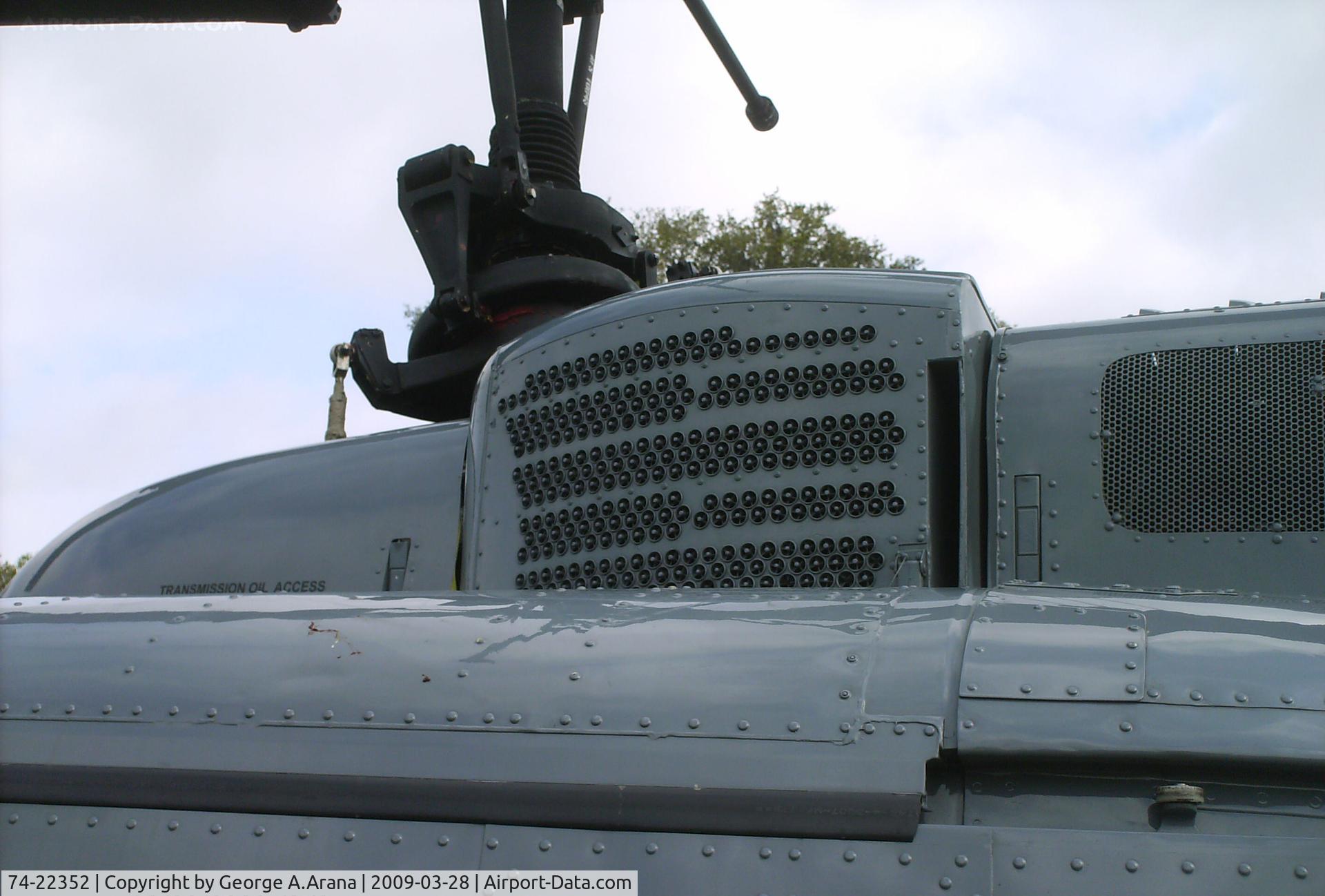 74-22352, 1974 Bell UH-1H Iroquois C/N 13676, Engine air intake as seen from port