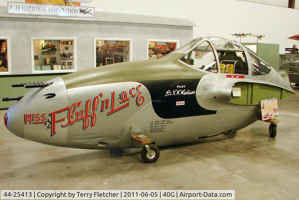 44-25413, 1944 Lockheed P-38L-5-LO Lightning C/N 422-6467, Cockpit displayed at Planes of Fame Museum , Valle AZ