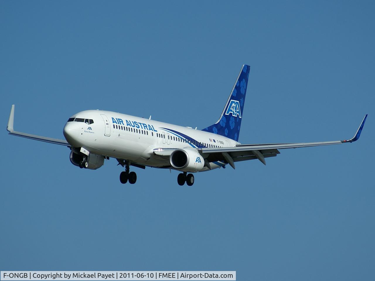 F-ONGB, 2010 Boeing 737-89M C/N 40911, Final 14