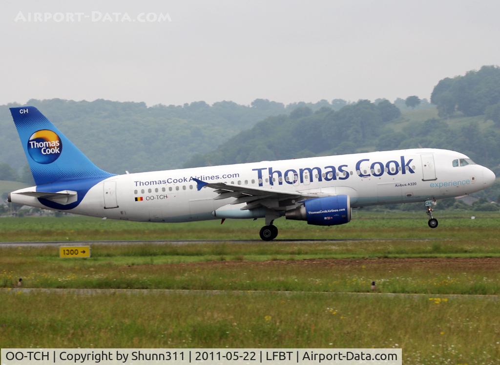 OO-TCH, 2003 Airbus A320-214 C/N 1929, Taking off rwy 02