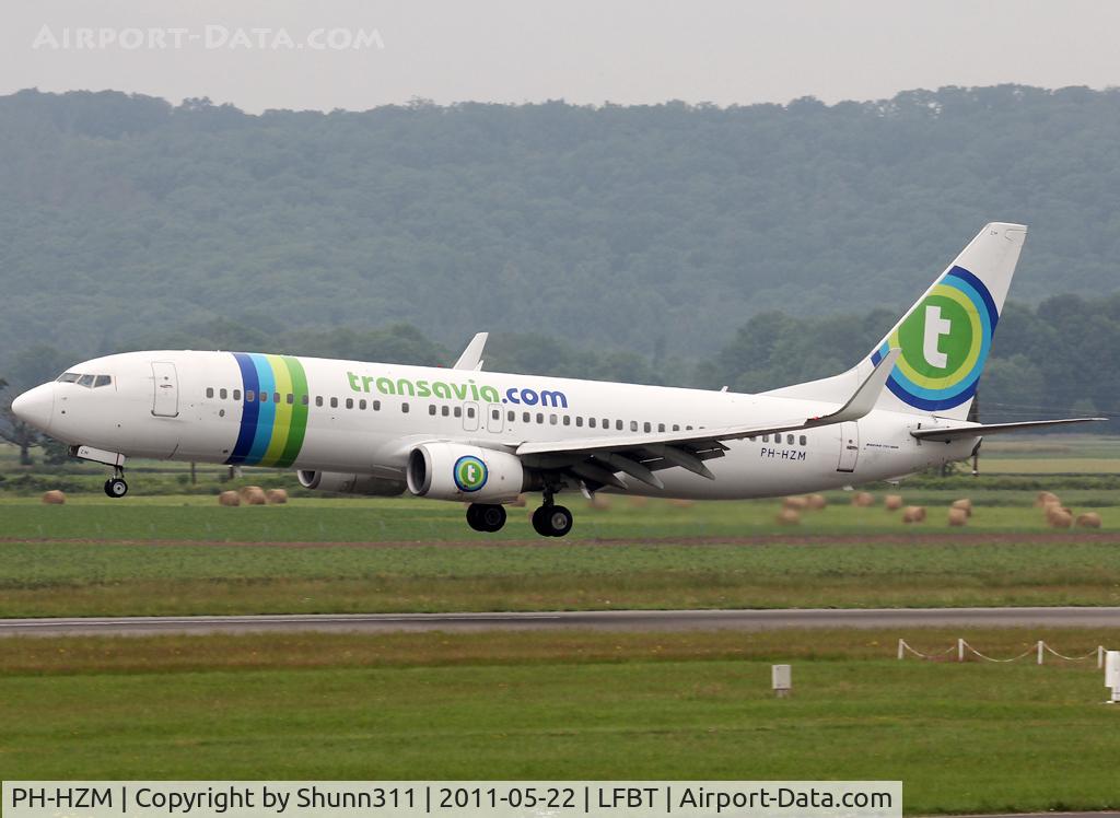 PH-HZM, 2001 Boeing 737-8K2 C/N 30392, Landing rwy 20
