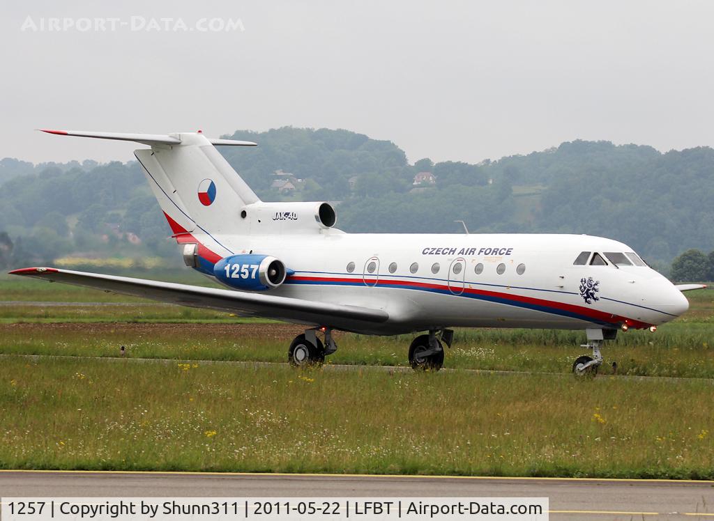 1257, 1978 Yakovlev Yak-40K C/N 9821257, Taxiing to the Terminal...