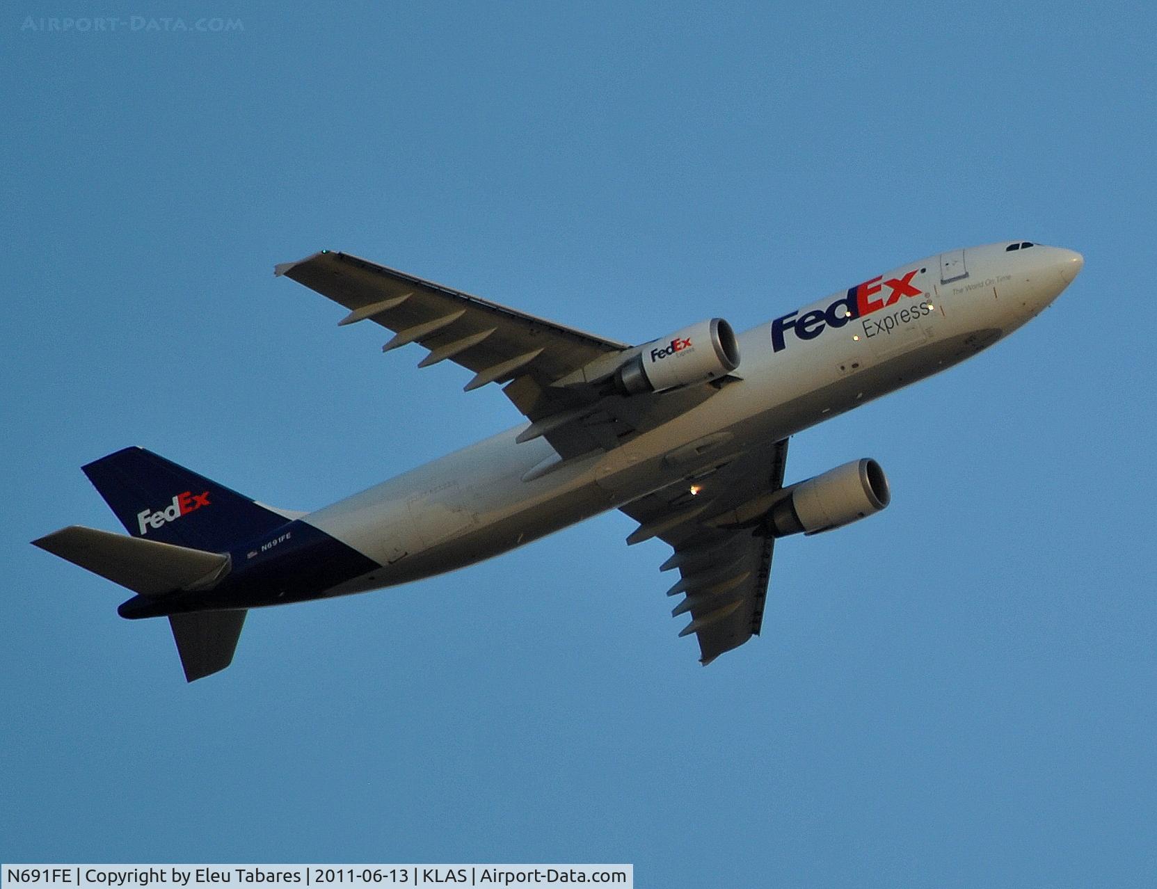 N691FE, 2007 Airbus A300F4-605R C/N 0877, Taken over McCarran International Airport.