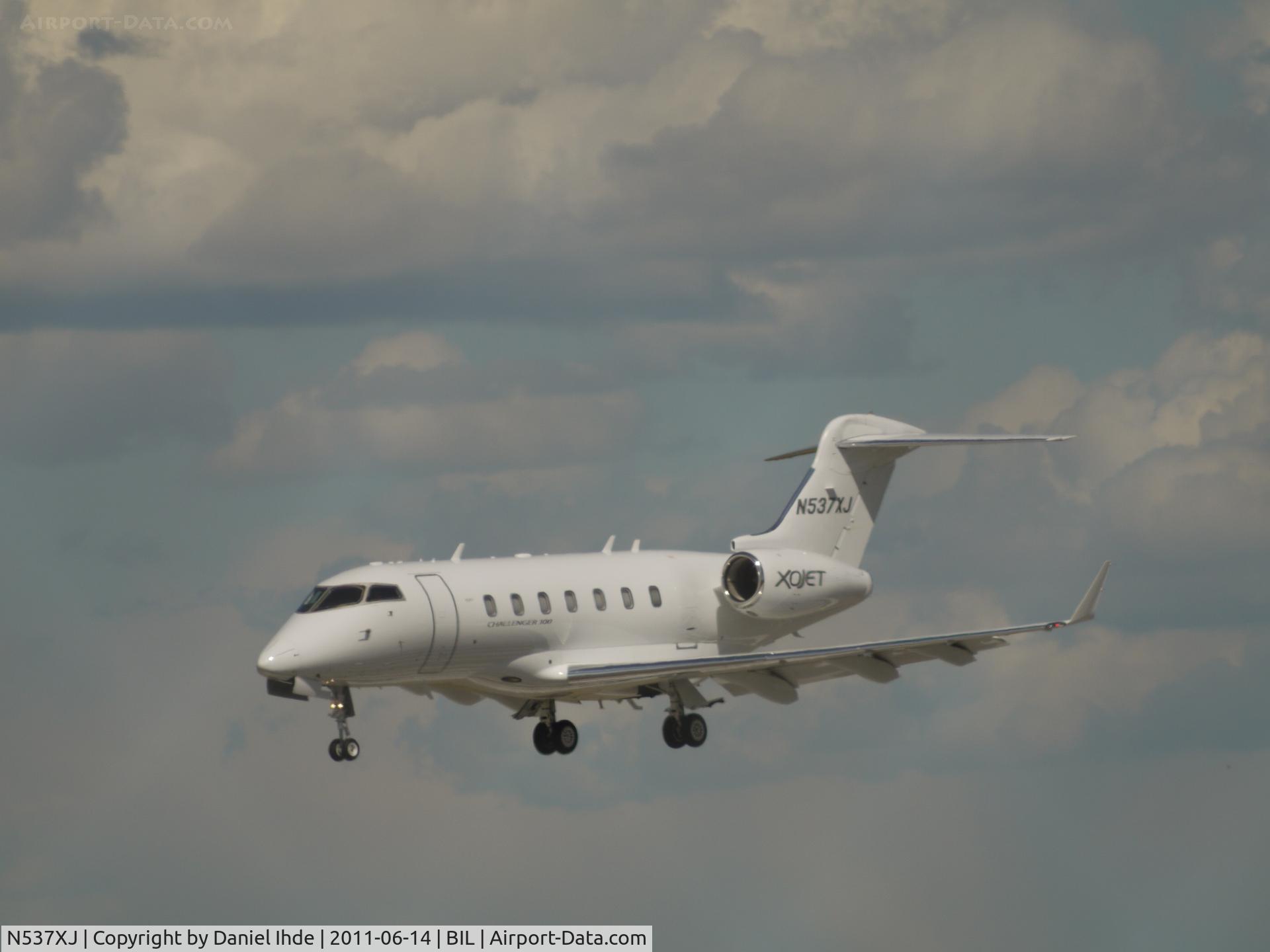 N537XJ, 2008 Bombardier Challenger 300 (BD-100-1A10) C/N 20213, Bombardier BD-100 @ BIL