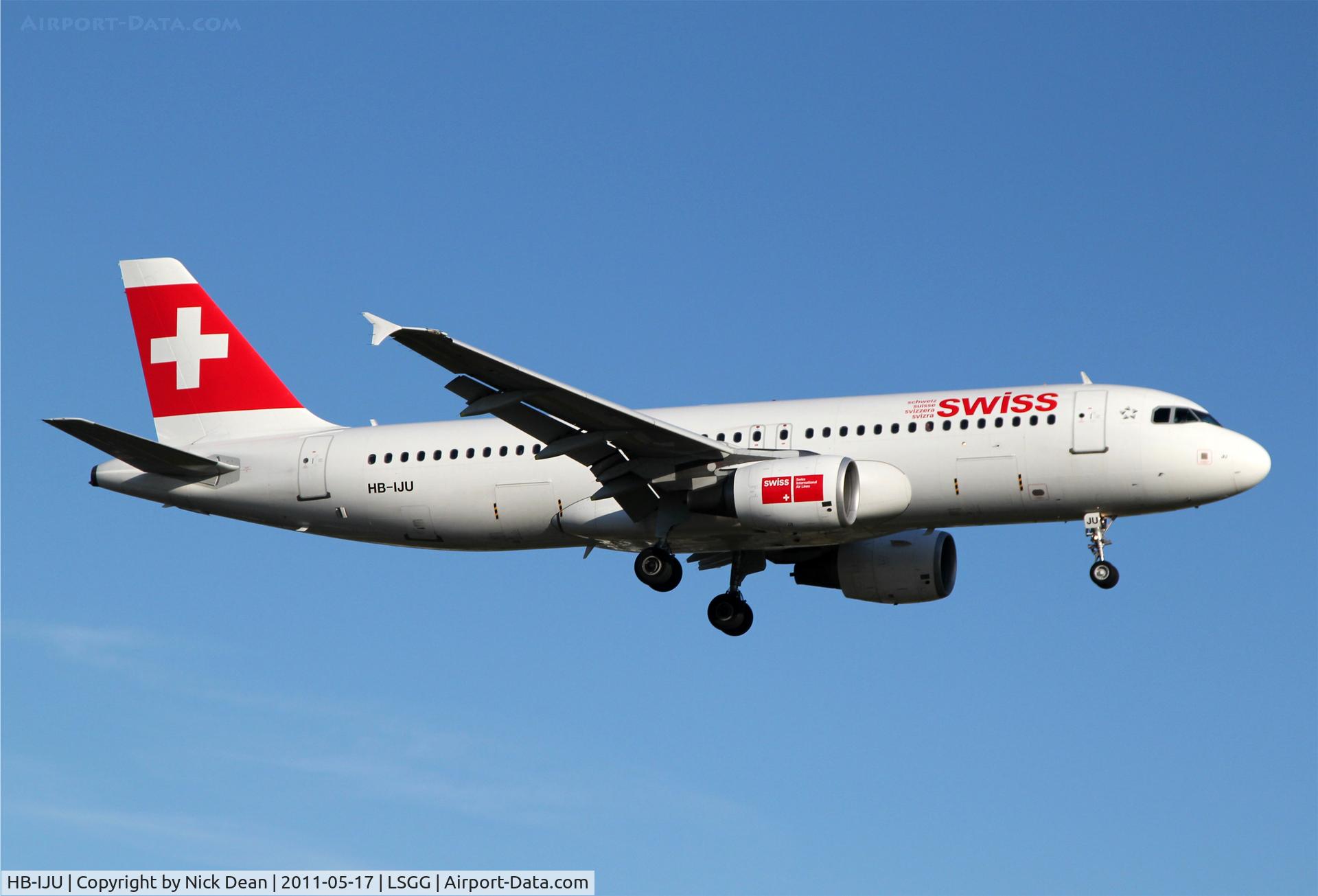 HB-IJU, 2003 Airbus A320-214 C/N 1951, LSGG/GVA