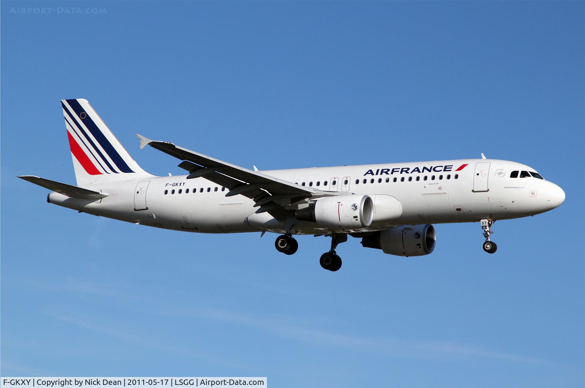 F-GKXY, 2009 Airbus A320-214 C/N 4105, LSGG/GVA