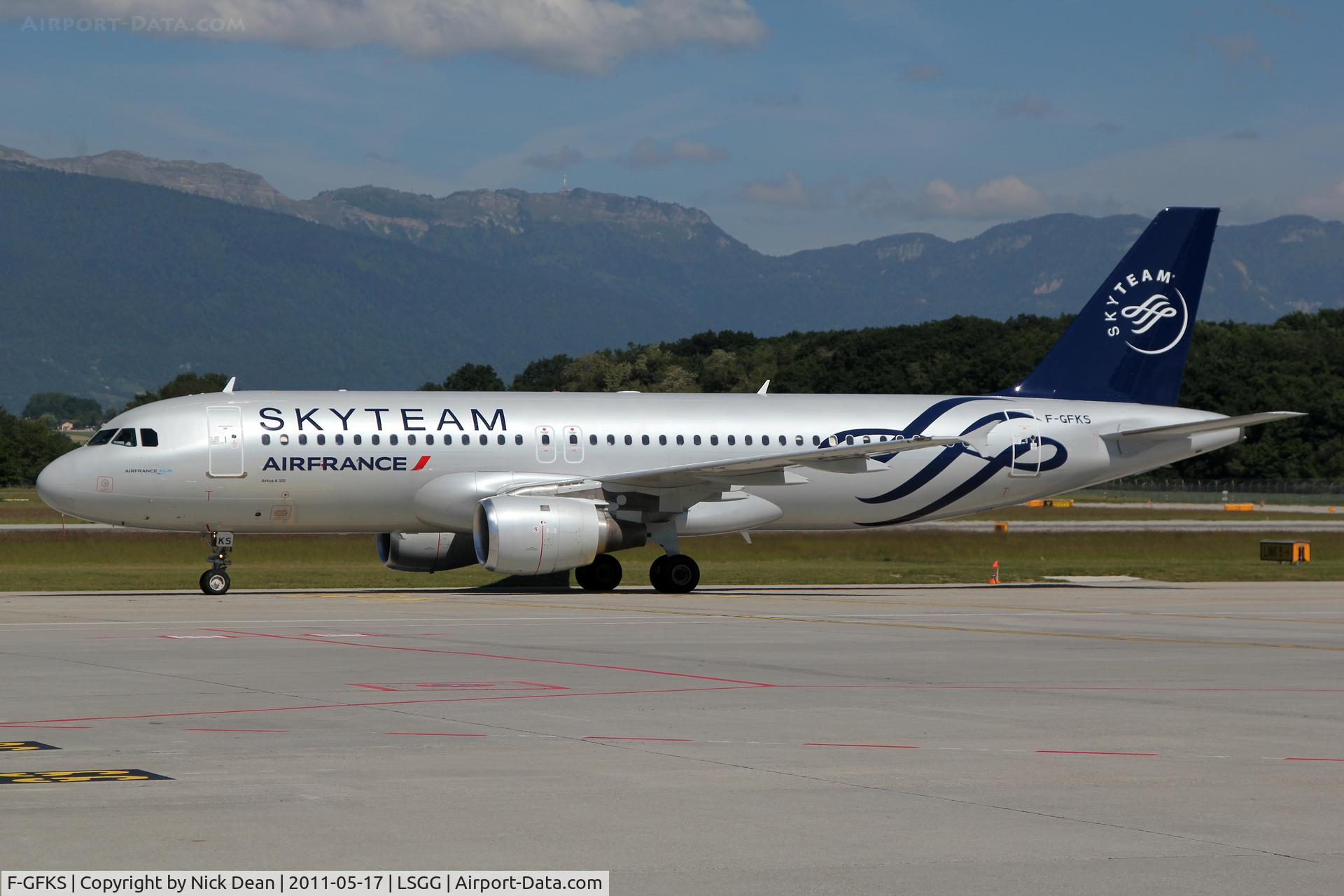F-GFKS, 1991 Airbus A320-211 C/N 0187, LSGG/GVA