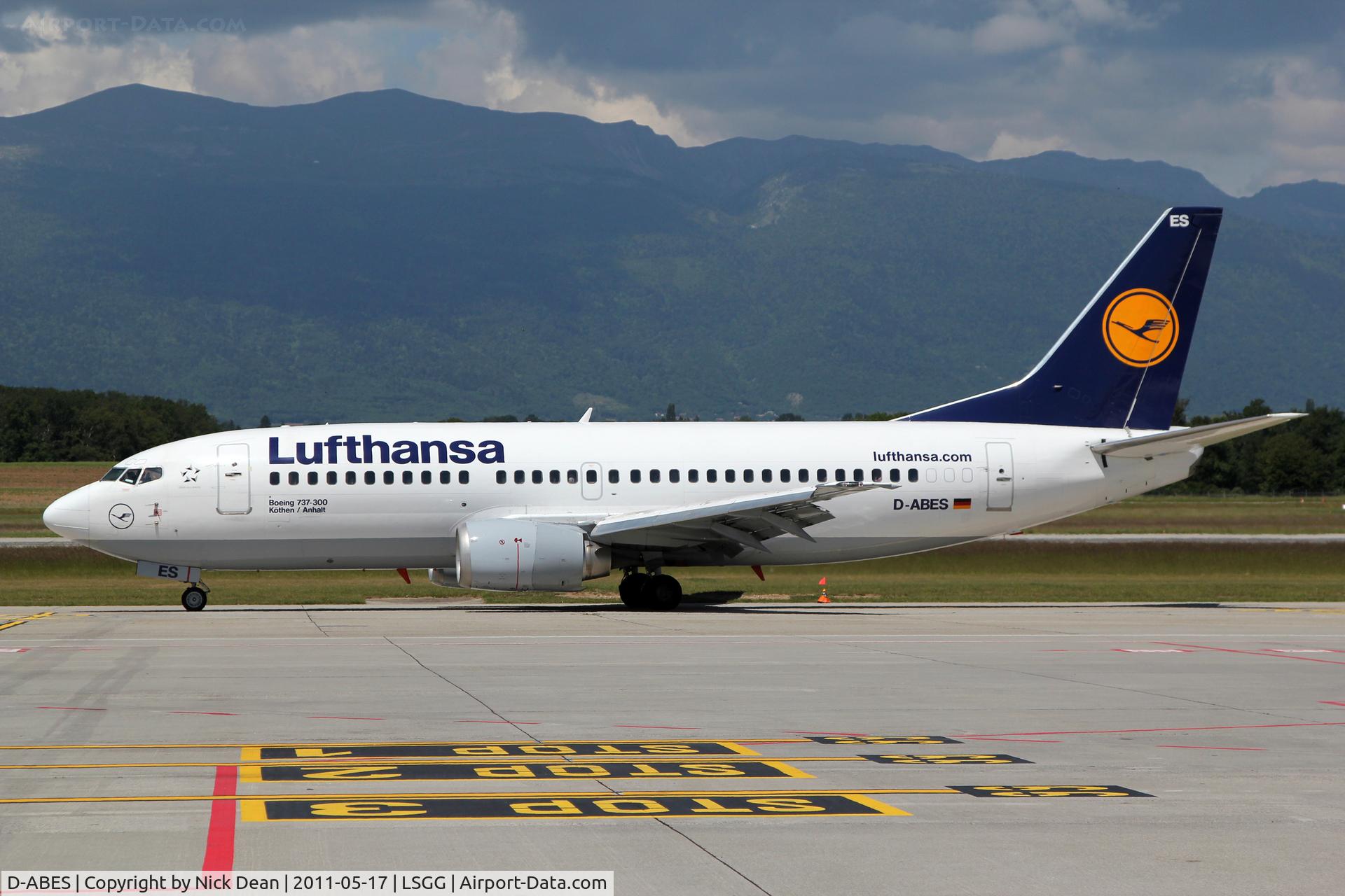 D-ABES, 1992 Boeing 737-330 C/N 26432, LSGG/GVA
