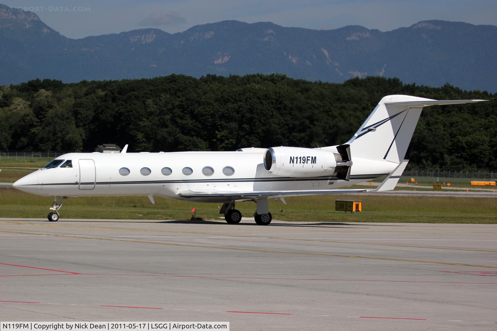 N119FM, 2001 Gulfstream Aerospace G-IV C/N 1464, LSGG/GVA
