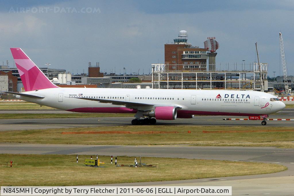 N845MH, 2002 Boeing 767-432/ER C/N 29719, Delta's 2002 Boeing 767-432ER, c/n: 29719