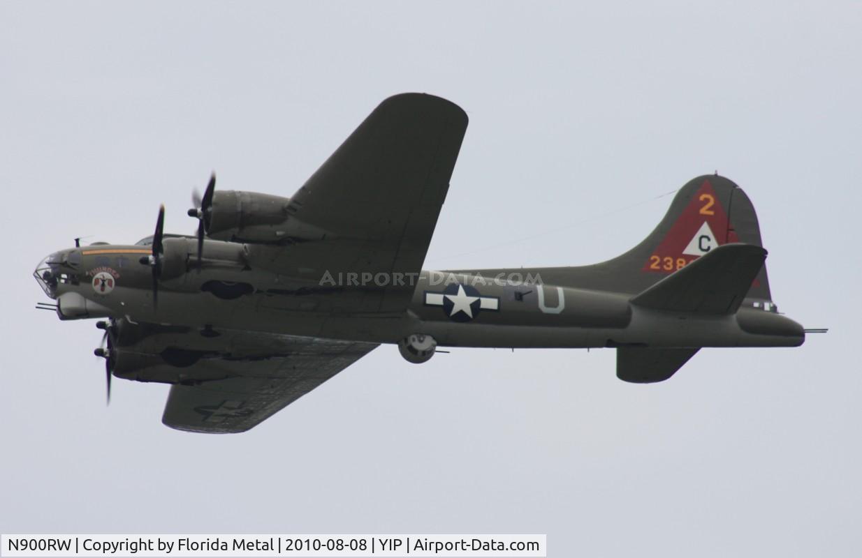 N900RW, 1944 Boeing B-17G Flying Fortress C/N 8627, Thunderbird