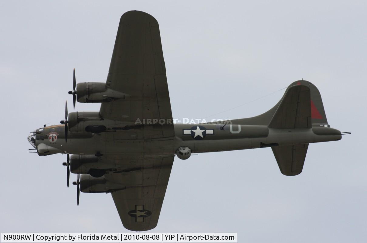 N900RW, 1944 Boeing B-17G Flying Fortress C/N 8627, Thunderbird
