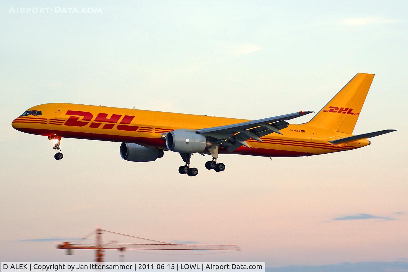 D-ALEK, 1986 Boeing 757-236/SF C/N 23533, D-ALEK @ LOWL