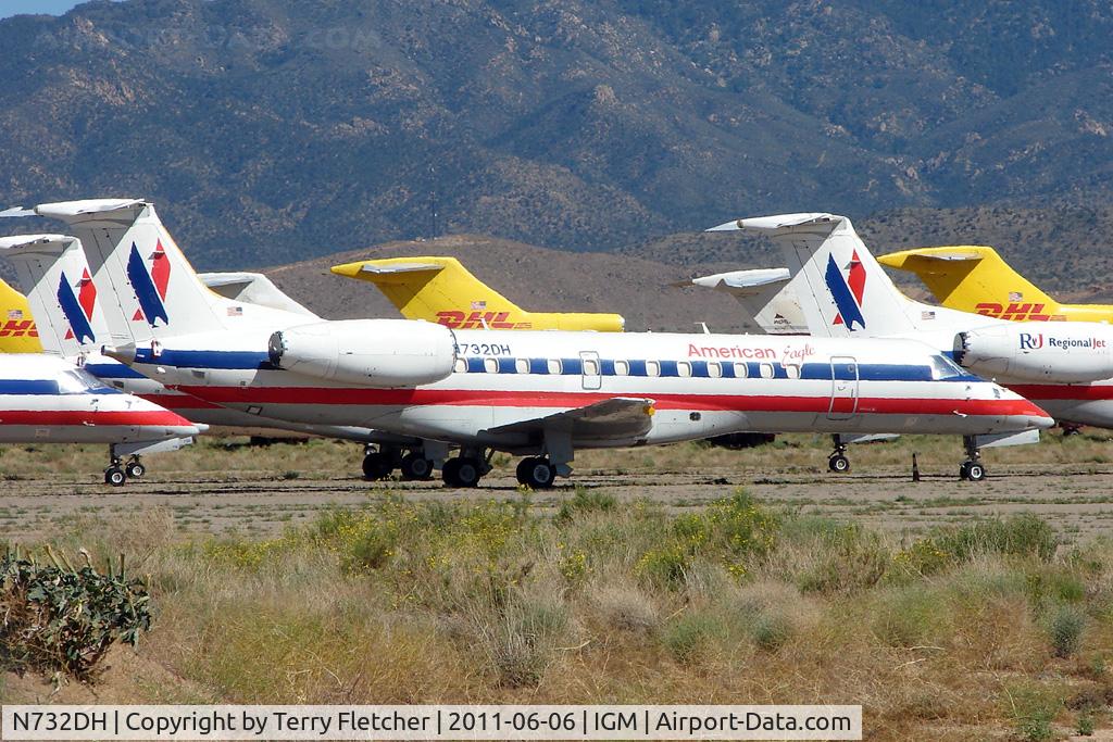 N732DH, 2000 Embraer ERJ-135LR (EMB-135LR) C/N 145358, 2000 Embraer EMB-135LR, c/n: 145358 stored at Kingman