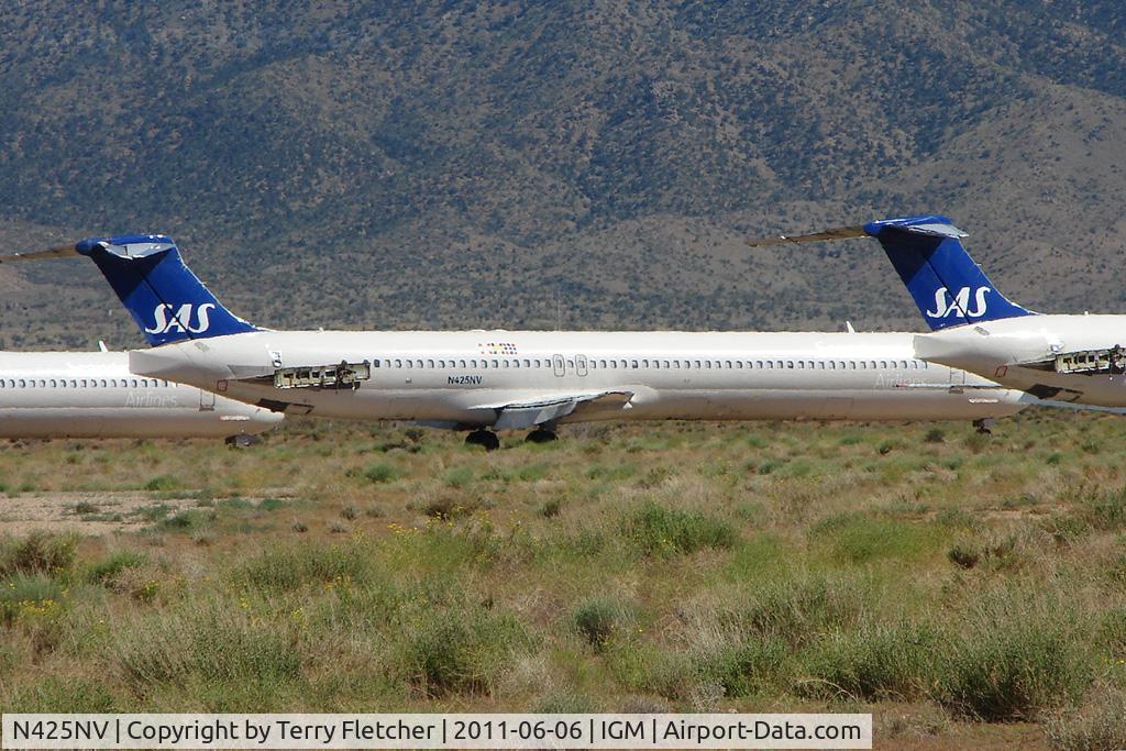 N425NV, 1986 McDonnell Douglas MD-82 (DC-9-82) C/N 49438, Ex SAS Mcdonnell Douglas DC-9-82(MD-82), c/n: 49438 stored at Kingman