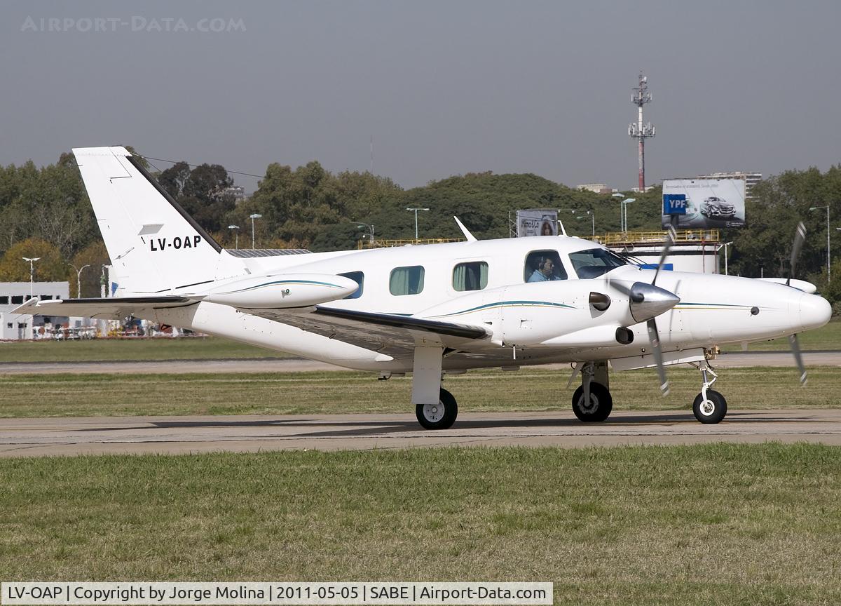 LV-OAP, 1979 Piper PA-31T-620 Cheyenne II C/N 31T-7920065, Taxi to RWY 13.