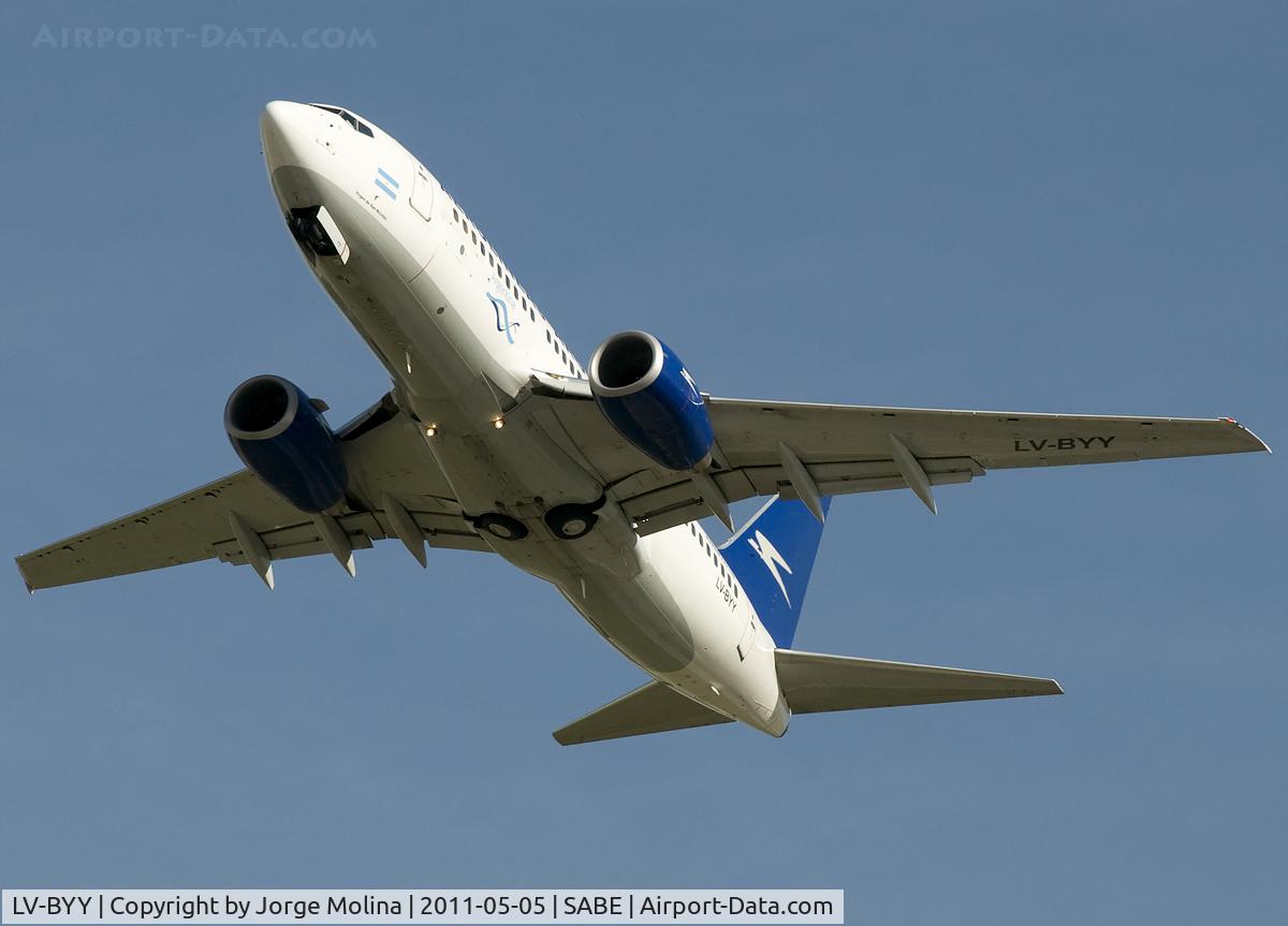 LV-BYY, 2009 Boeing 737-7BD C/N 33938, Taking off RWY 13.