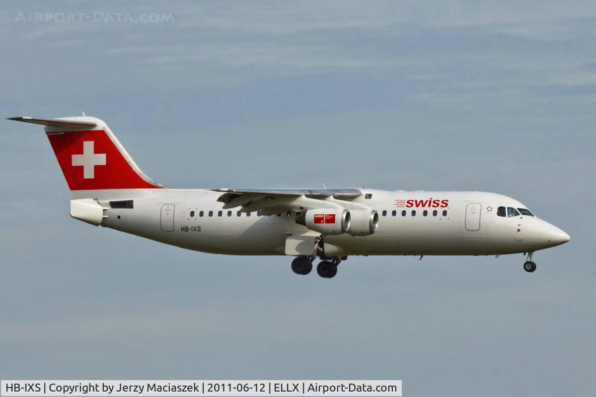 HB-IXS, 1995 British Aerospace Avro 146-RJ100 C/N E3280, HB-IXS_
British Aerospace Avro 146 RJ-100