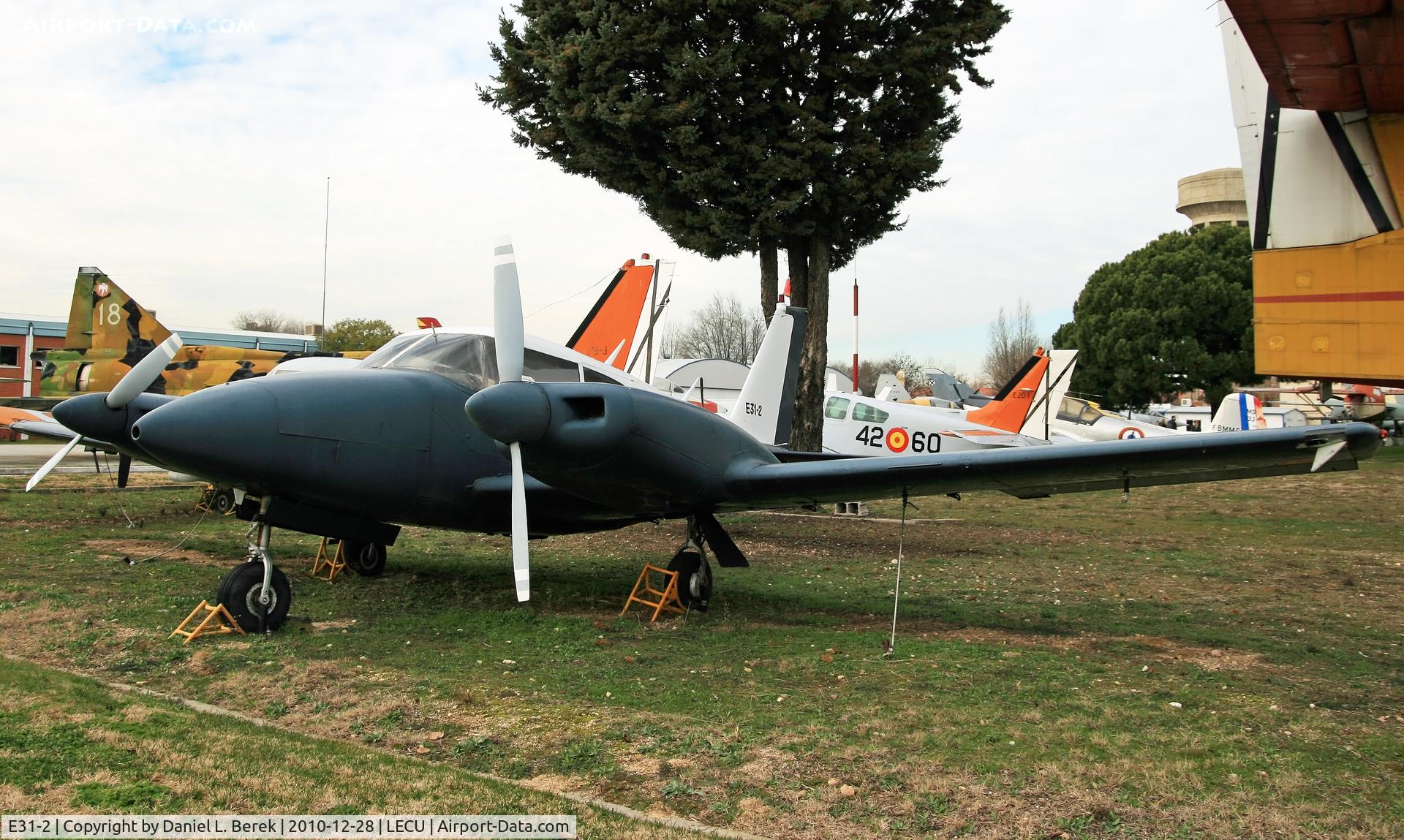 E31-2, 1964 Piper PA-30-160 Twin Comanche Twin Comanche C/N 30-683, Nice old twin Piper at Museo del Aire