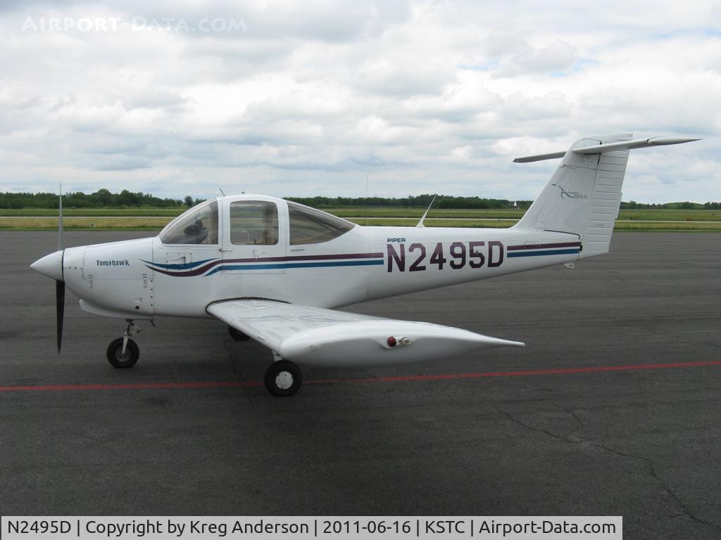 N2495D, 1978 Piper PA-38-112 Tomahawk Tomahawk C/N 38-79A0333, Piper PA-38-112 Tomahawk on the ramp.