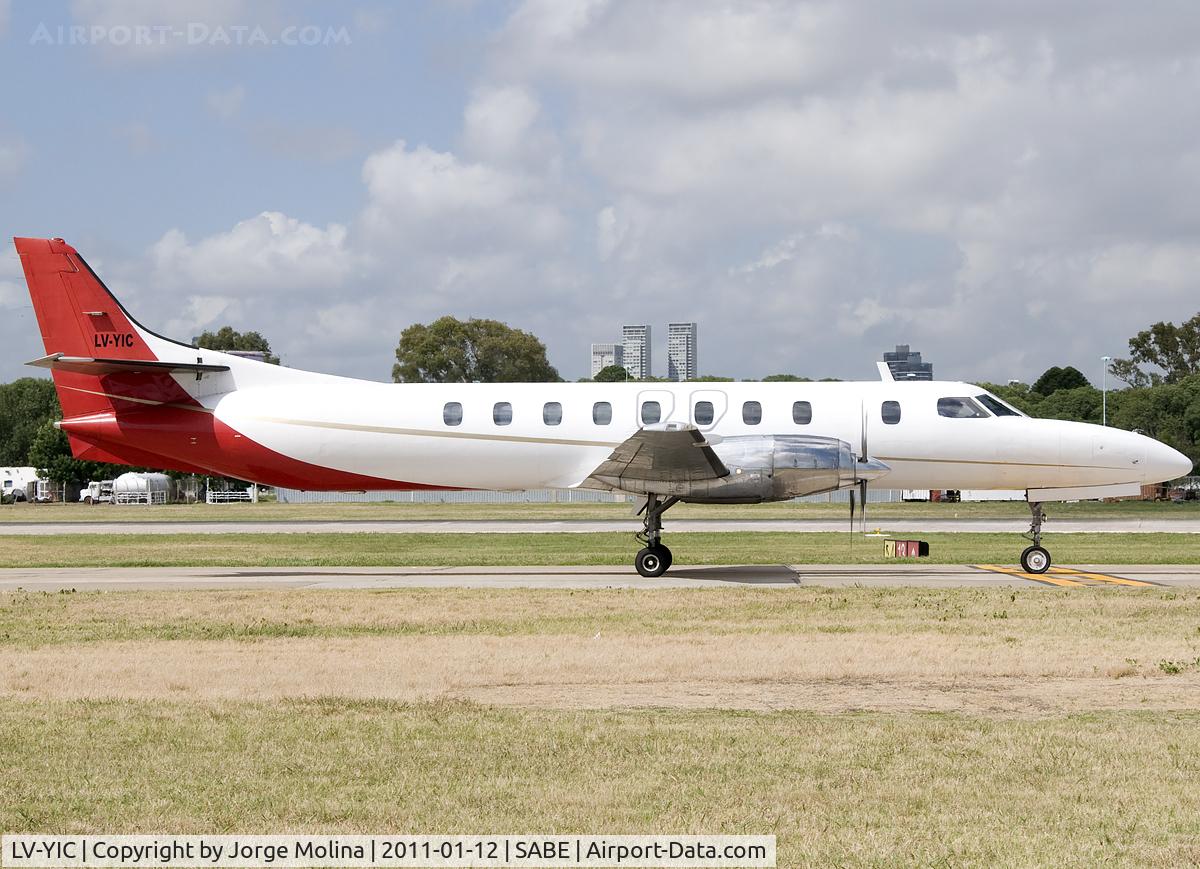 LV-YIC, 1981 Swearingen SA-226T Metro III C/N AC-448, Taxi to RWY 13.