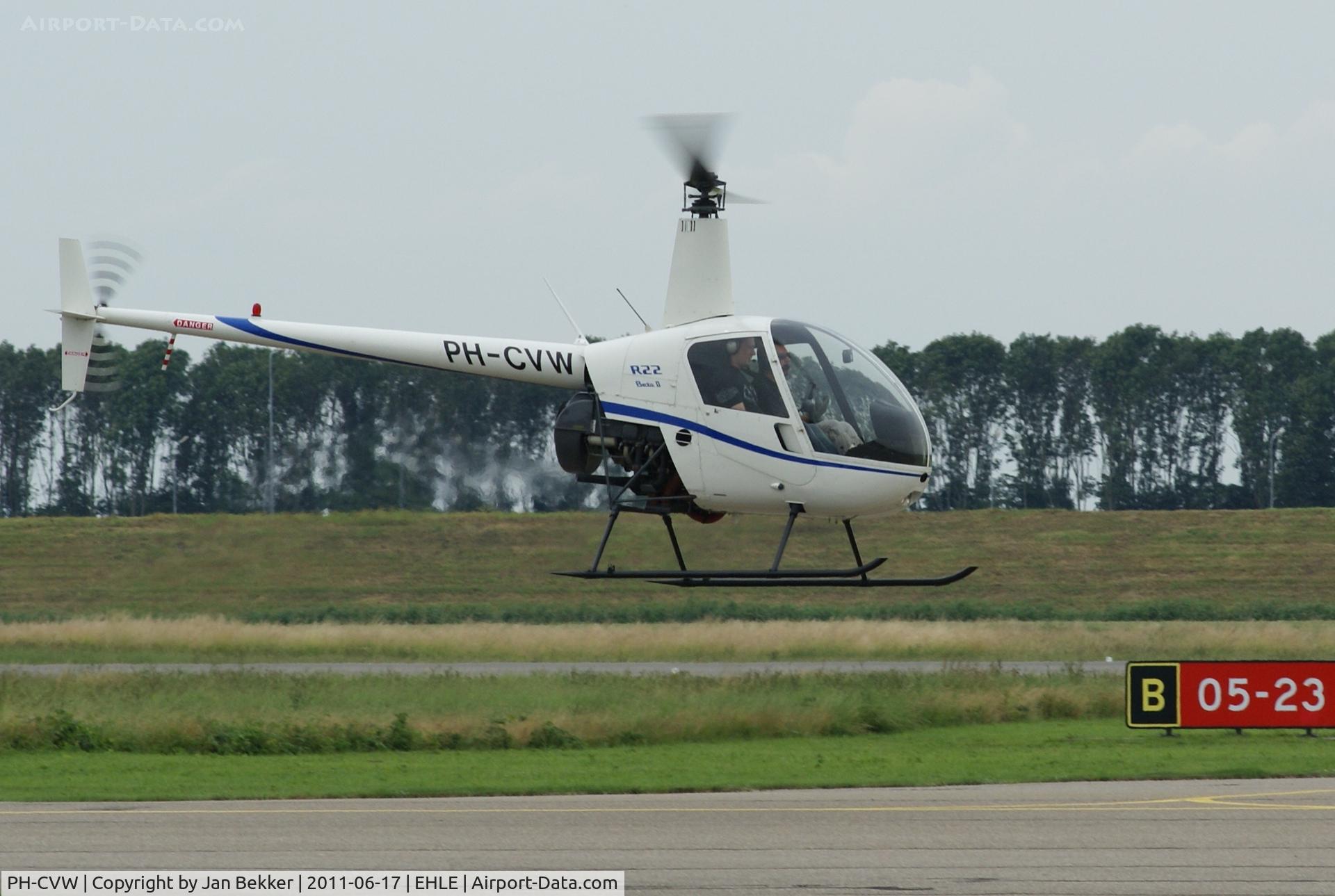 PH-CVW, Robinson R22 Beta C/N 3975, Just Airborne.