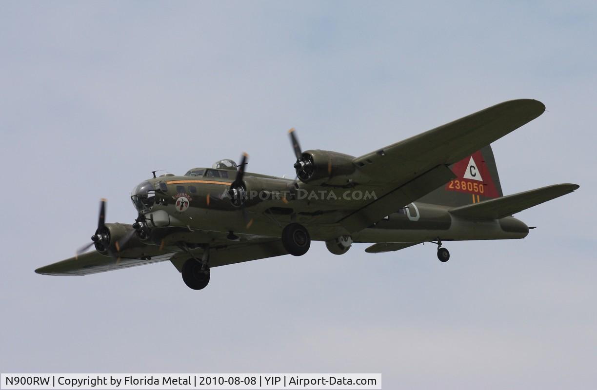 N900RW, 1944 Boeing B-17G Flying Fortress C/N 8627, Thunderbird