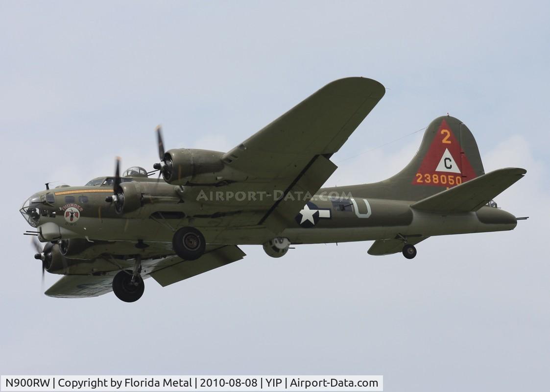 N900RW, 1944 Boeing B-17G Flying Fortress C/N 8627, Thunderbird