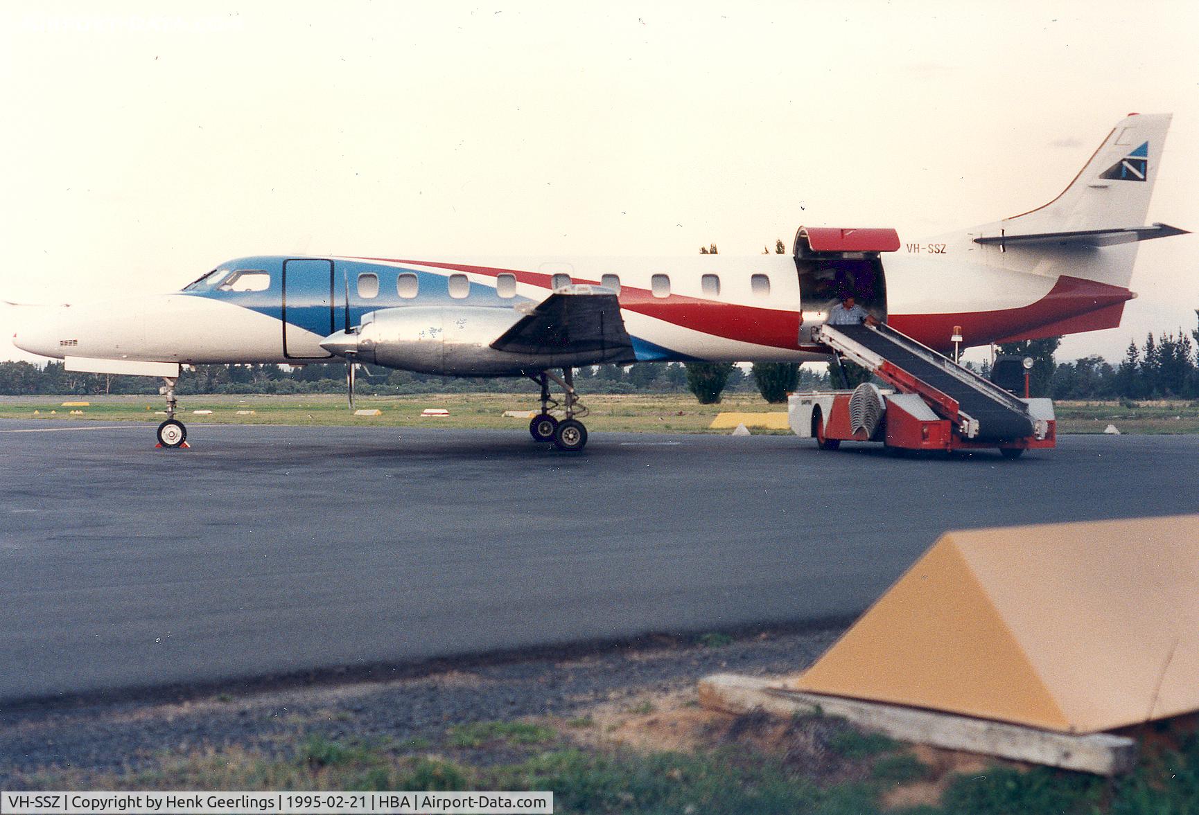 VH-SSZ, Fairchild Swearingen SA227-A Metro 23 C/N AC-614, Newcastle Aviation. Mail service