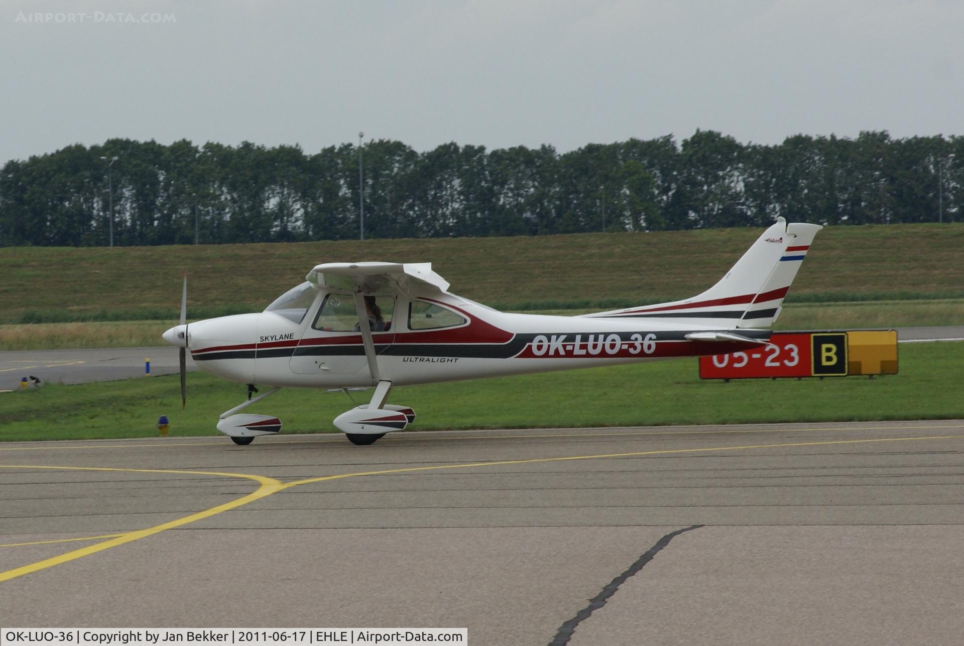 OK-LUO-36, AirLony Skylane C/N Not found D-MEHN, Lelystad