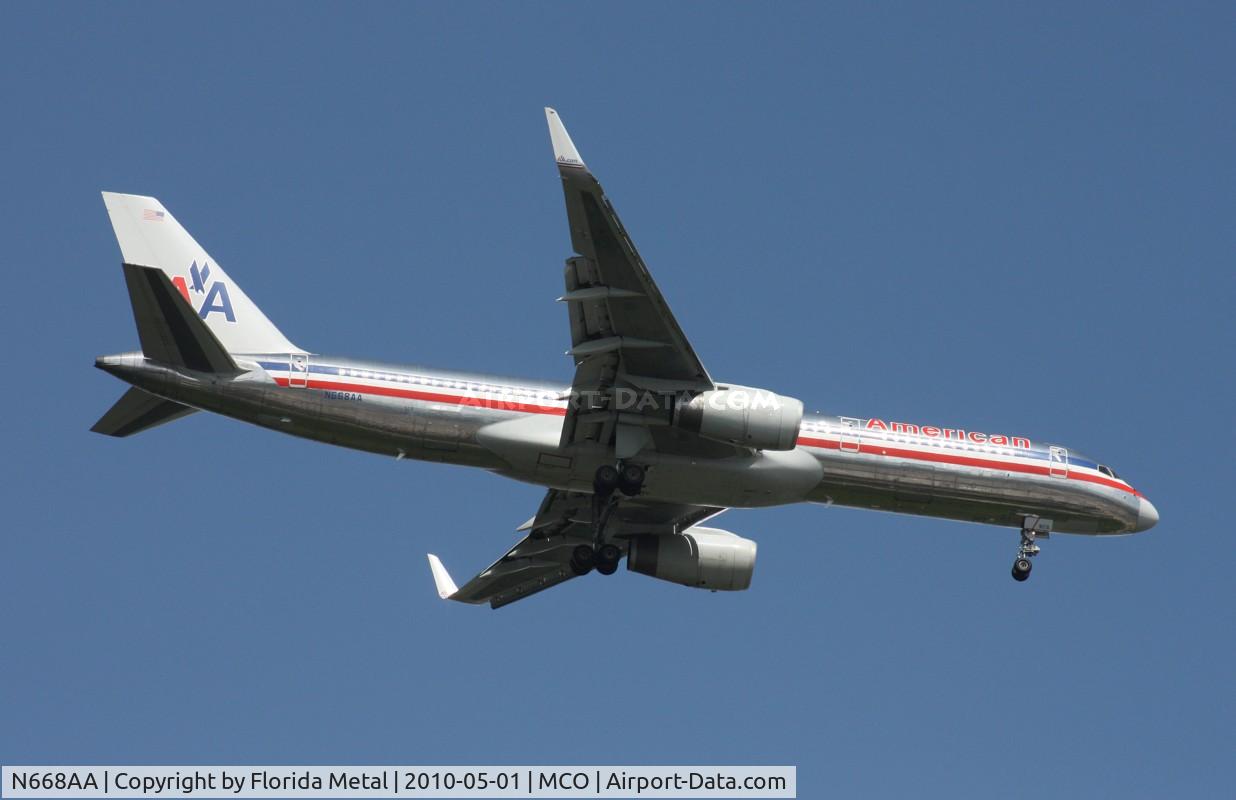 N668AA, 1992 Boeing 757-223 C/N 25333, American 757