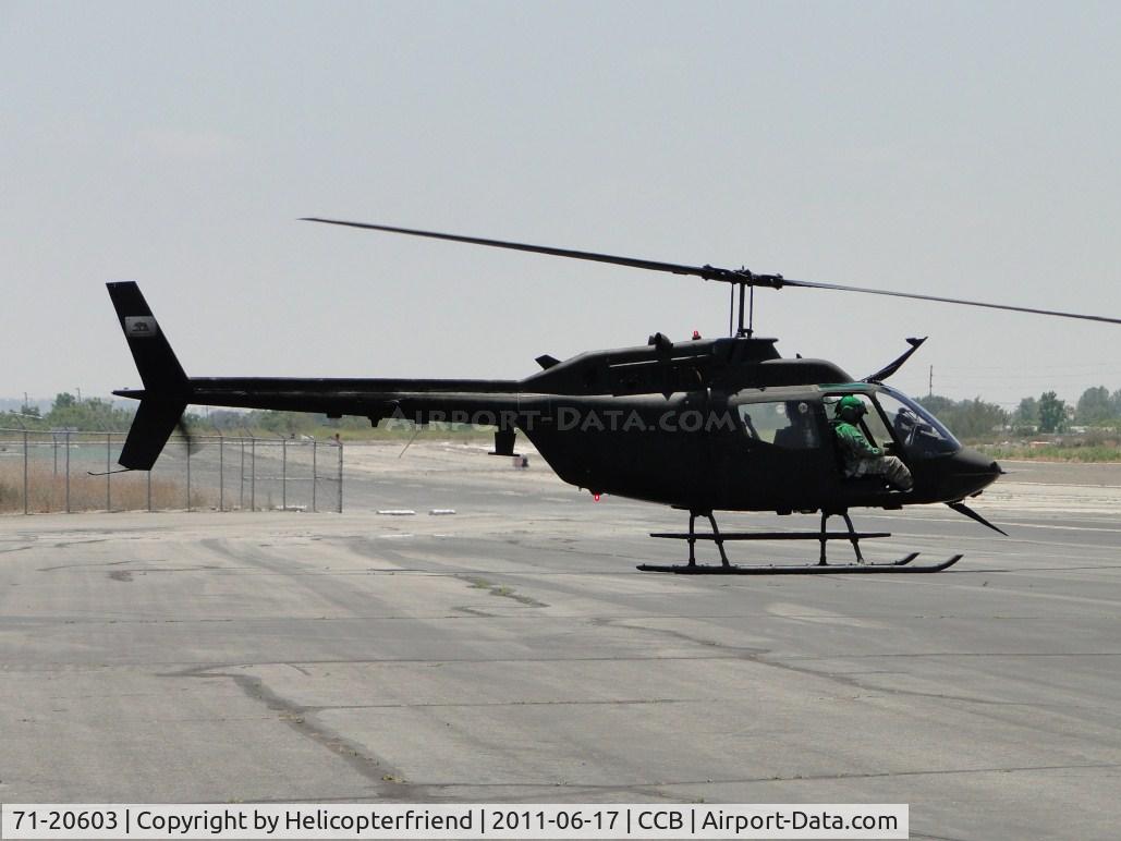 71-20603, 1971 Bell OH-58C Kiowa Scout C/N 41464, Resting before taking off northbound