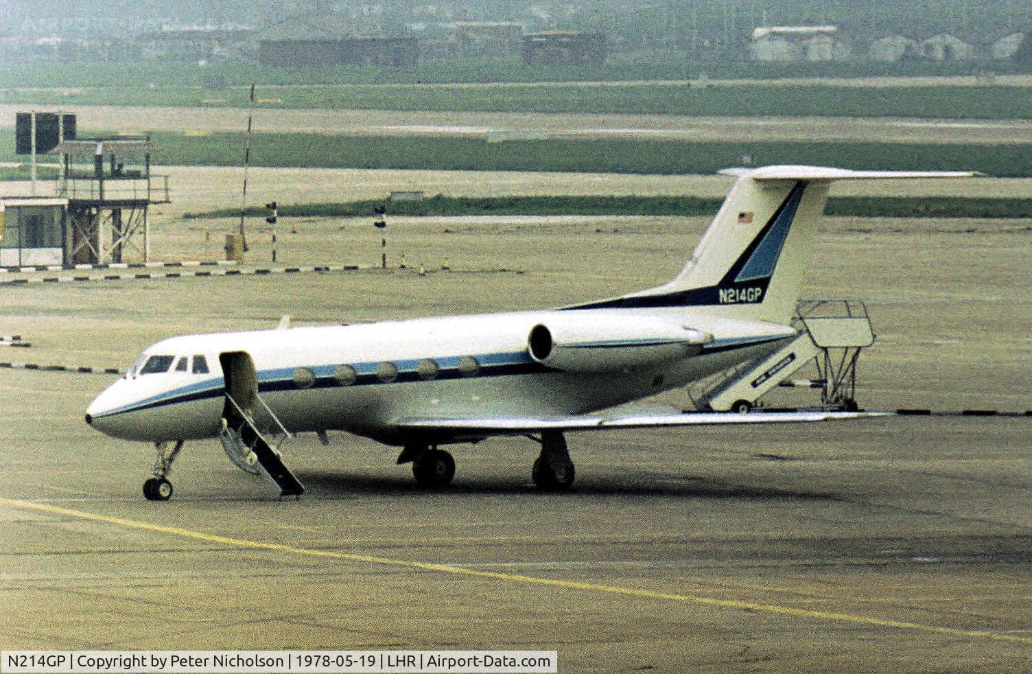 N214GP, 1967 Grumman G1159 Gulfstream II C/N 003, This Gulfstream II of the Gillette Company was a visitor to Heathrow in May 1978.