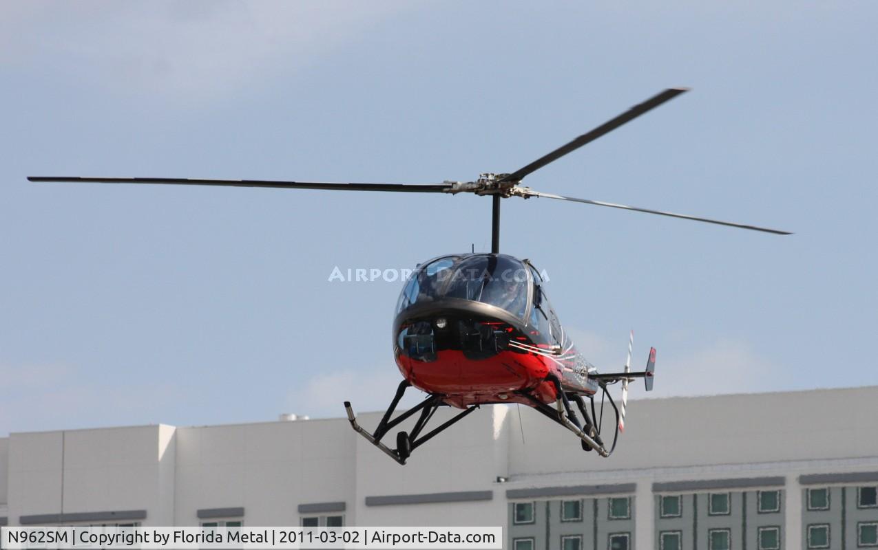 N962SM, 2007 Enstrom 280FX Shark C/N 2132, Enstrom 280FX at Heliexpo Orlando