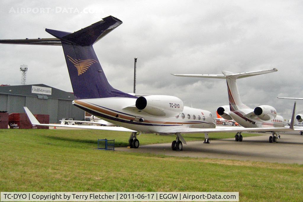 TC-DYO, Gulfstream Aerospace GIV-X (G450) C/N 4212, Turkish registered Gulfstream G450 at Luton