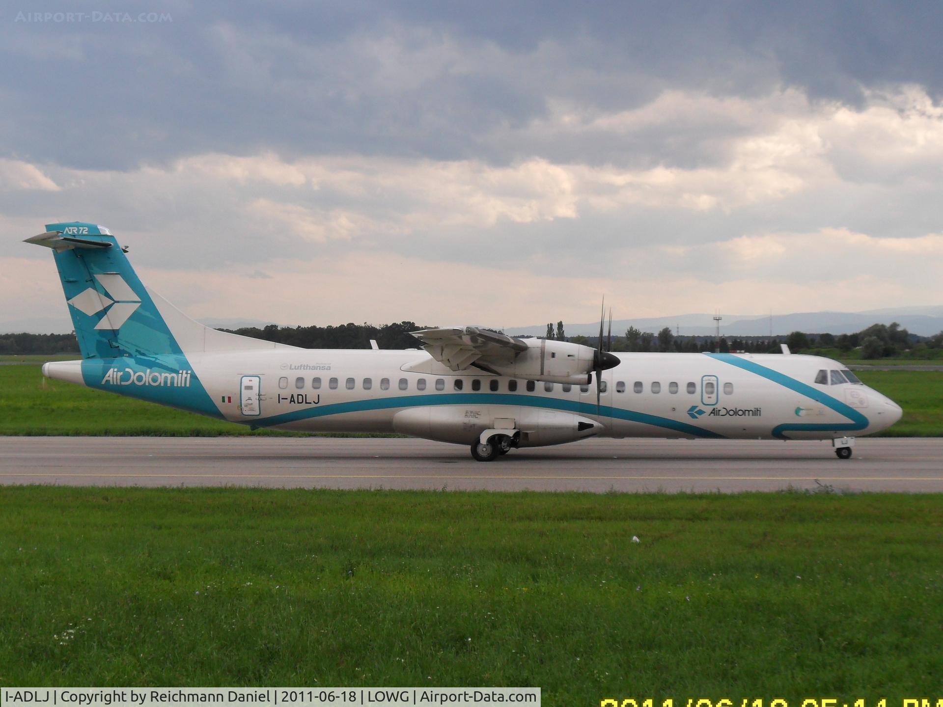 I-ADLJ, 2002 ATR 72-212A C/N 686, Very dirty one, note the changed door on the back, it seems very clean :)