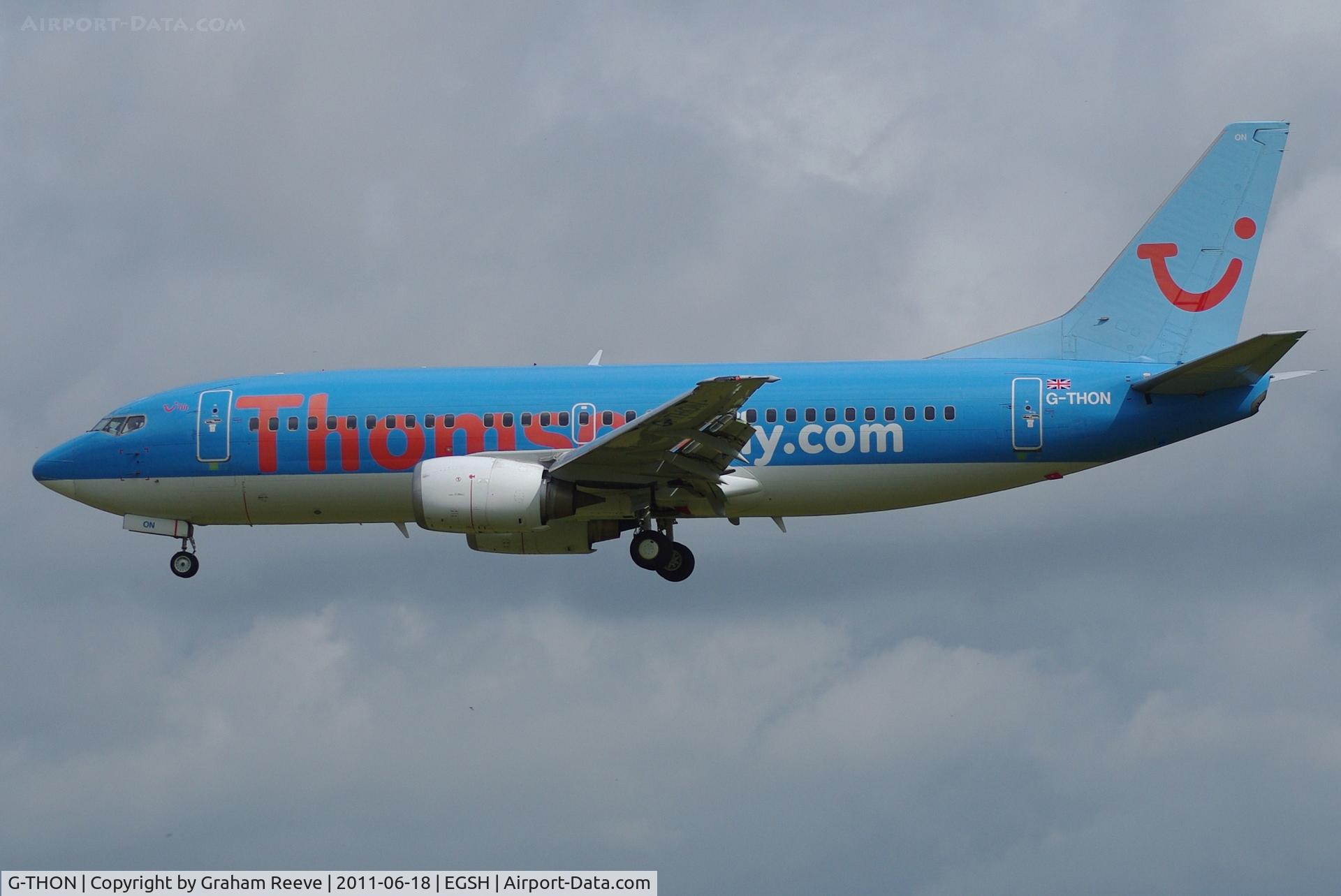 G-THON, 1999 Boeing 737-36N C/N 28596, Landing at Norwich.